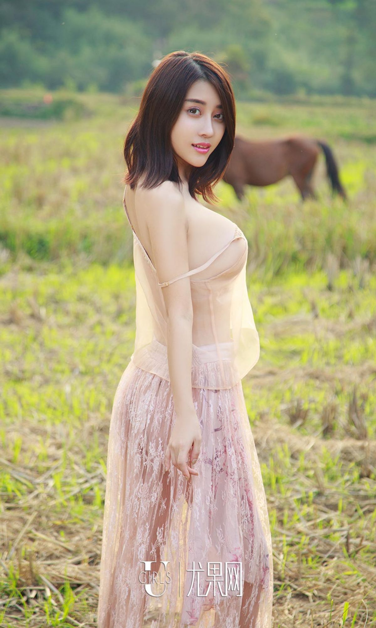 武一瑾萱《风光乍泄》 UGirls 爱尤物 NO.899 [40P]