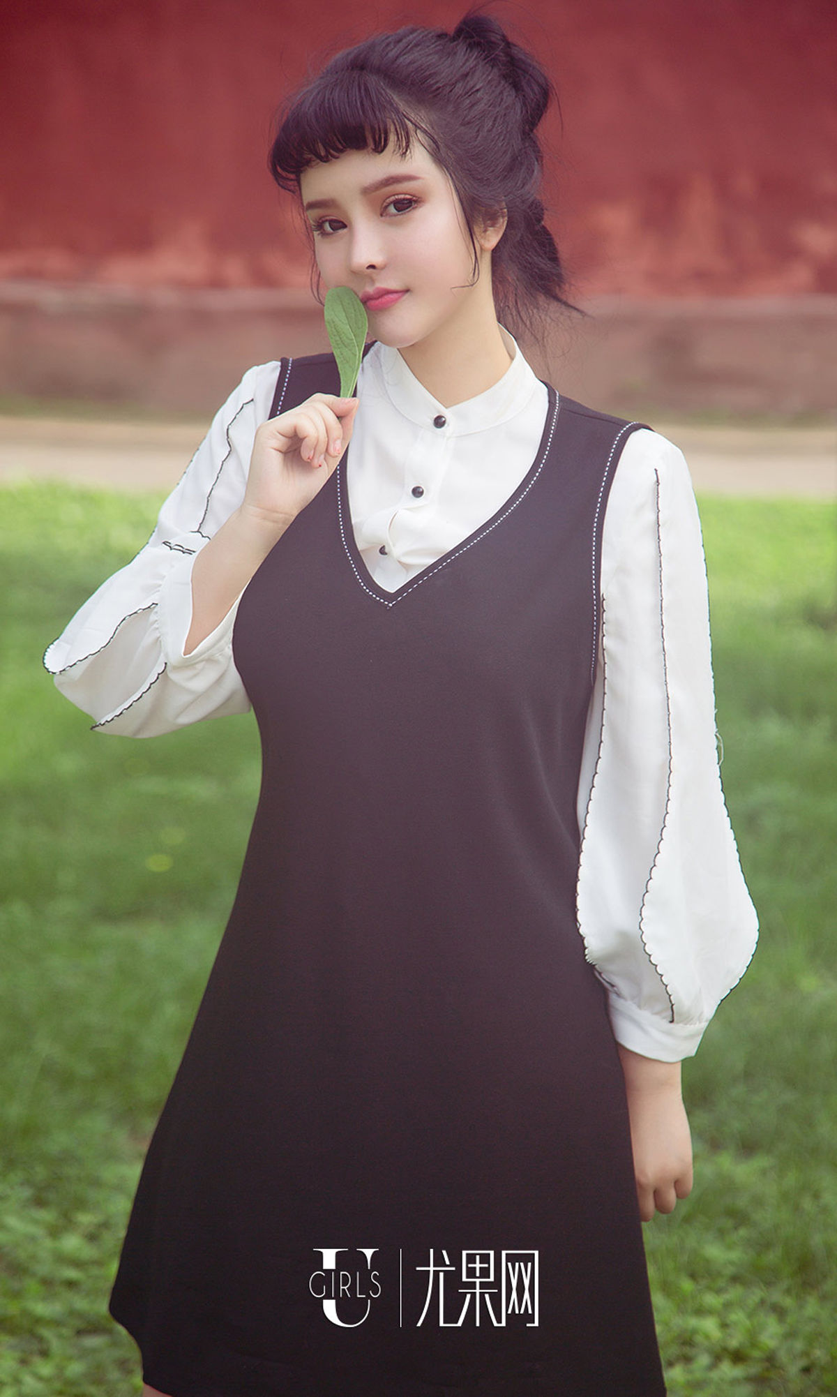 杨漫妮《玩味小甜心》 UGirls 爱尤物 No.1111 [35P]