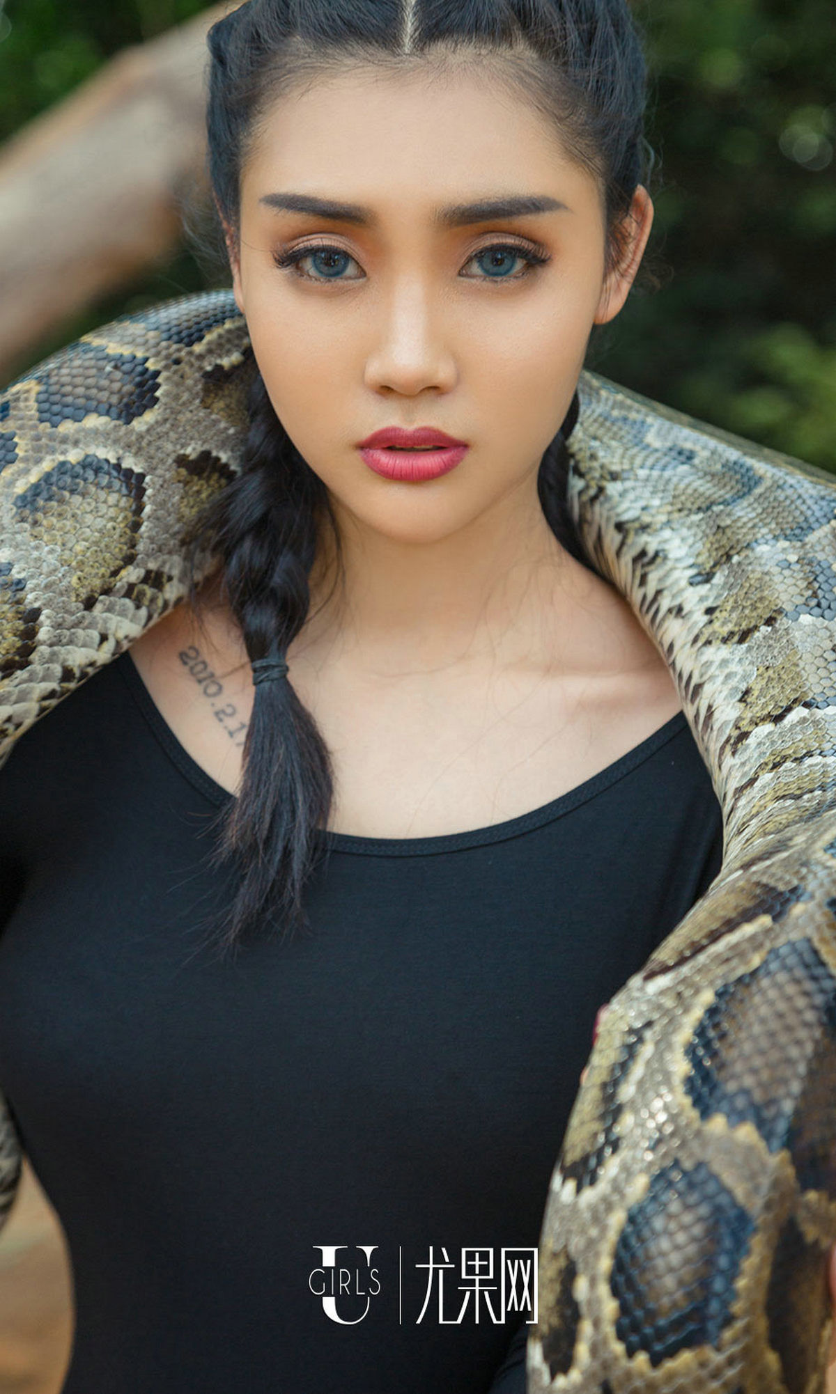 尤菲儿《冷血美人》 UGirls 爱尤物 No.1121 [35P]