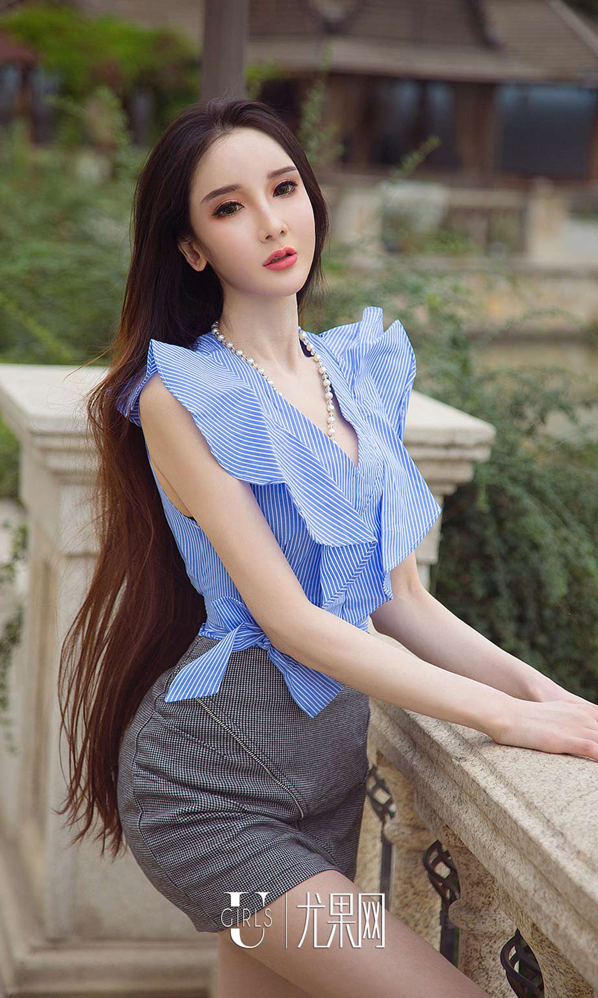 UGirls 爱尤物 No.1238 阿依努尔瓦娅《优雅冷美人》 [35P]