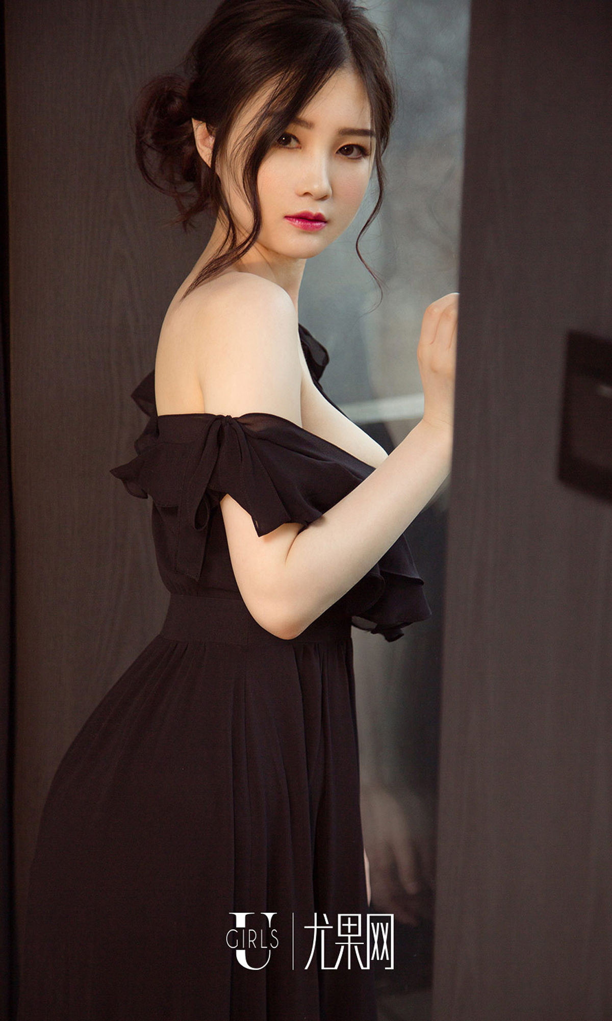 楚楚《楚楚之恋》 UGirls 爱尤物 No.1082 [35P]