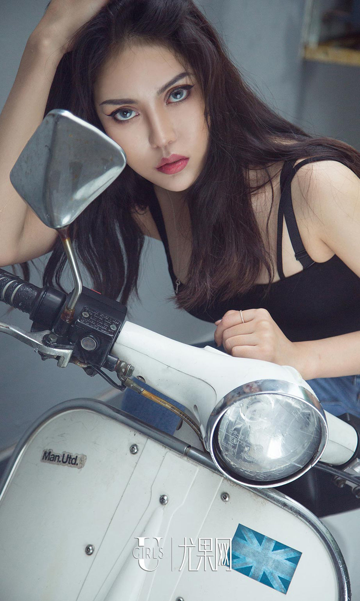 模特明娜《逆光》 UGirls 爱尤物 No.1171 [35P]