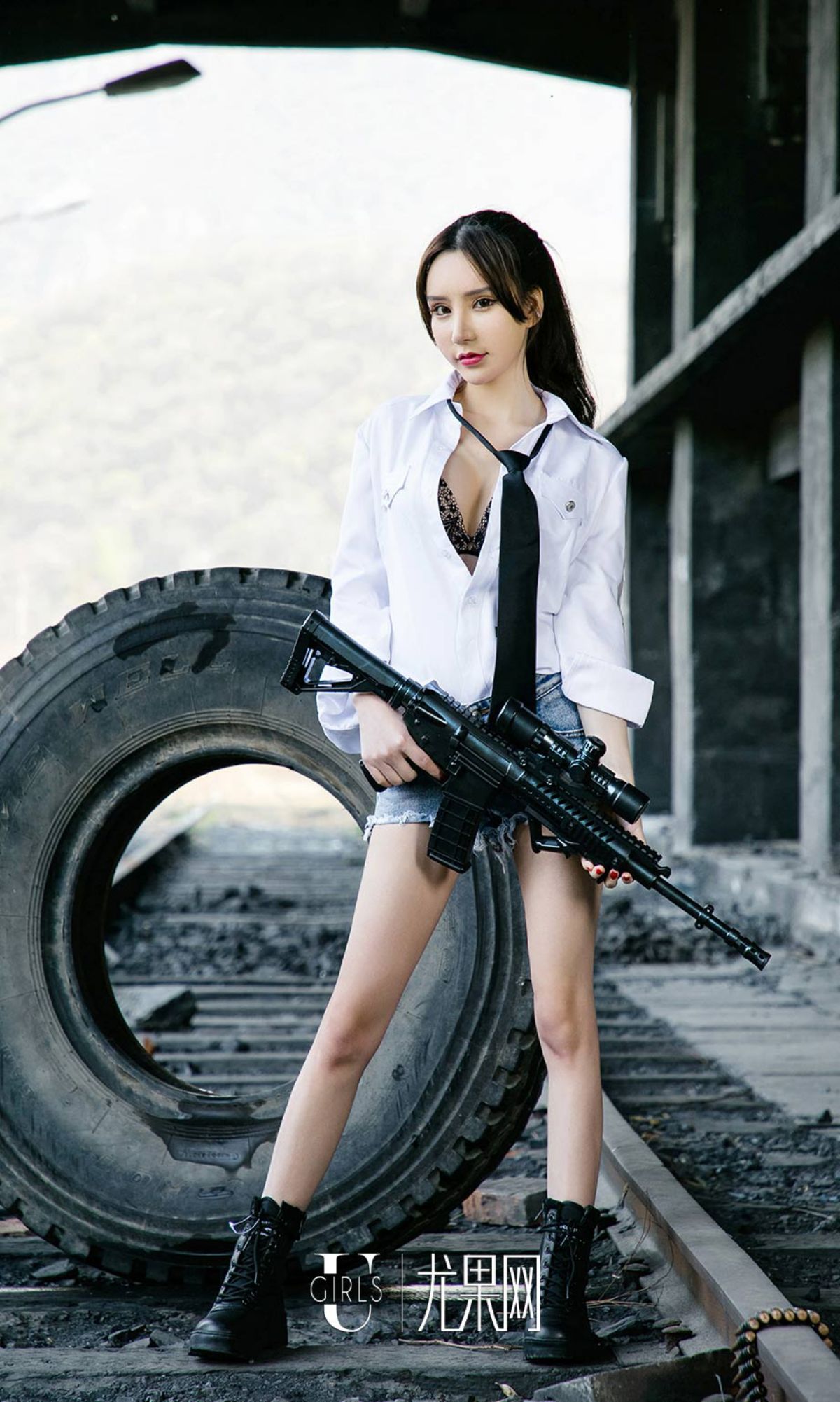 周于希《擦枪》 UGirls 爱尤物 No.1069 [35P]
