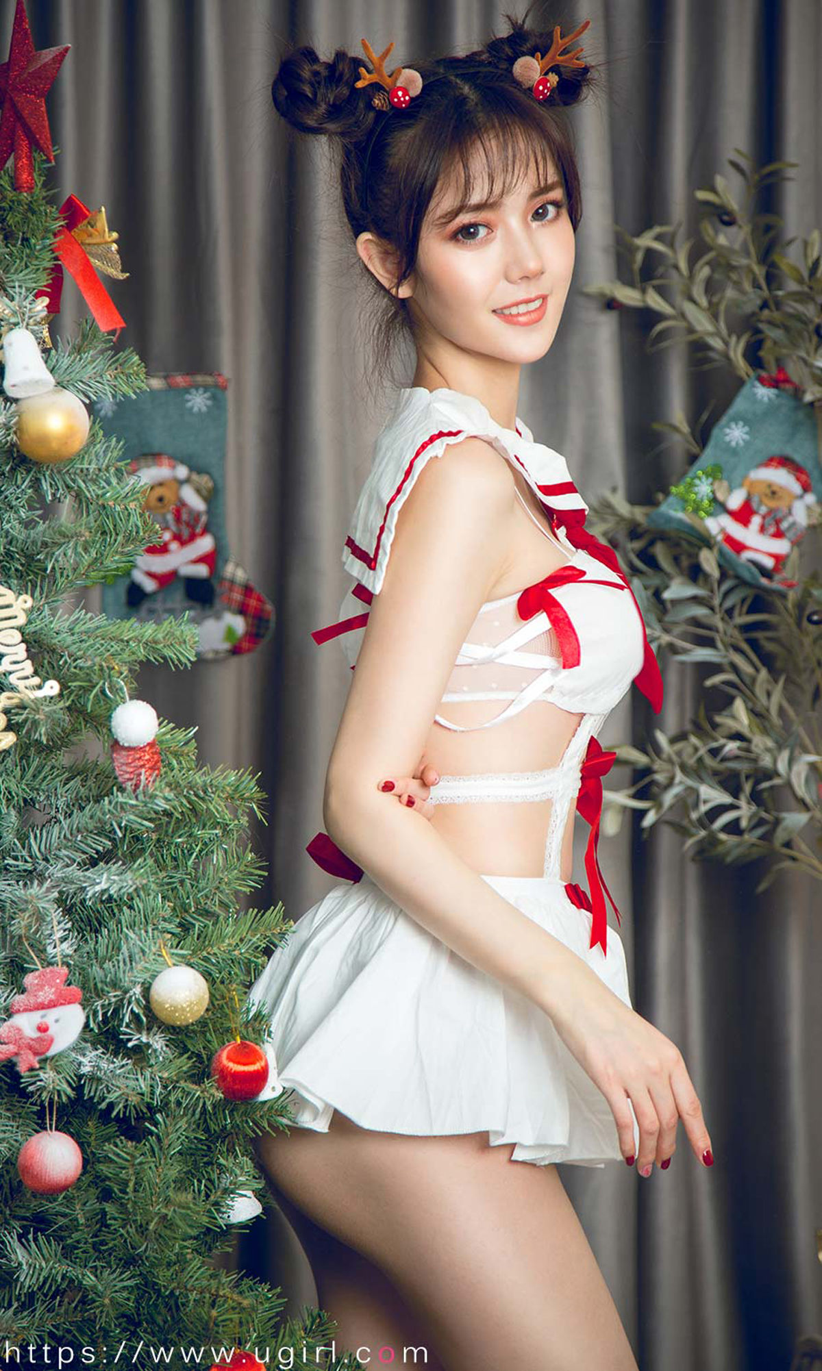 UGirls 爱尤物 No.1679 唐小糖 制服少女圣诞秀 [35P]