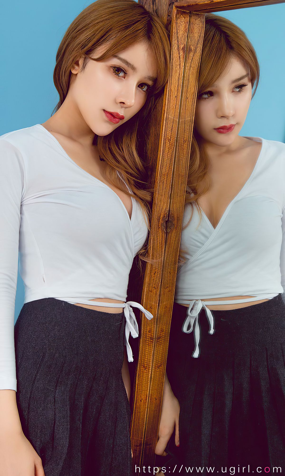 UGirls 爱尤物 No.1826 左函漪 蜜桃萌兔 [33P]
