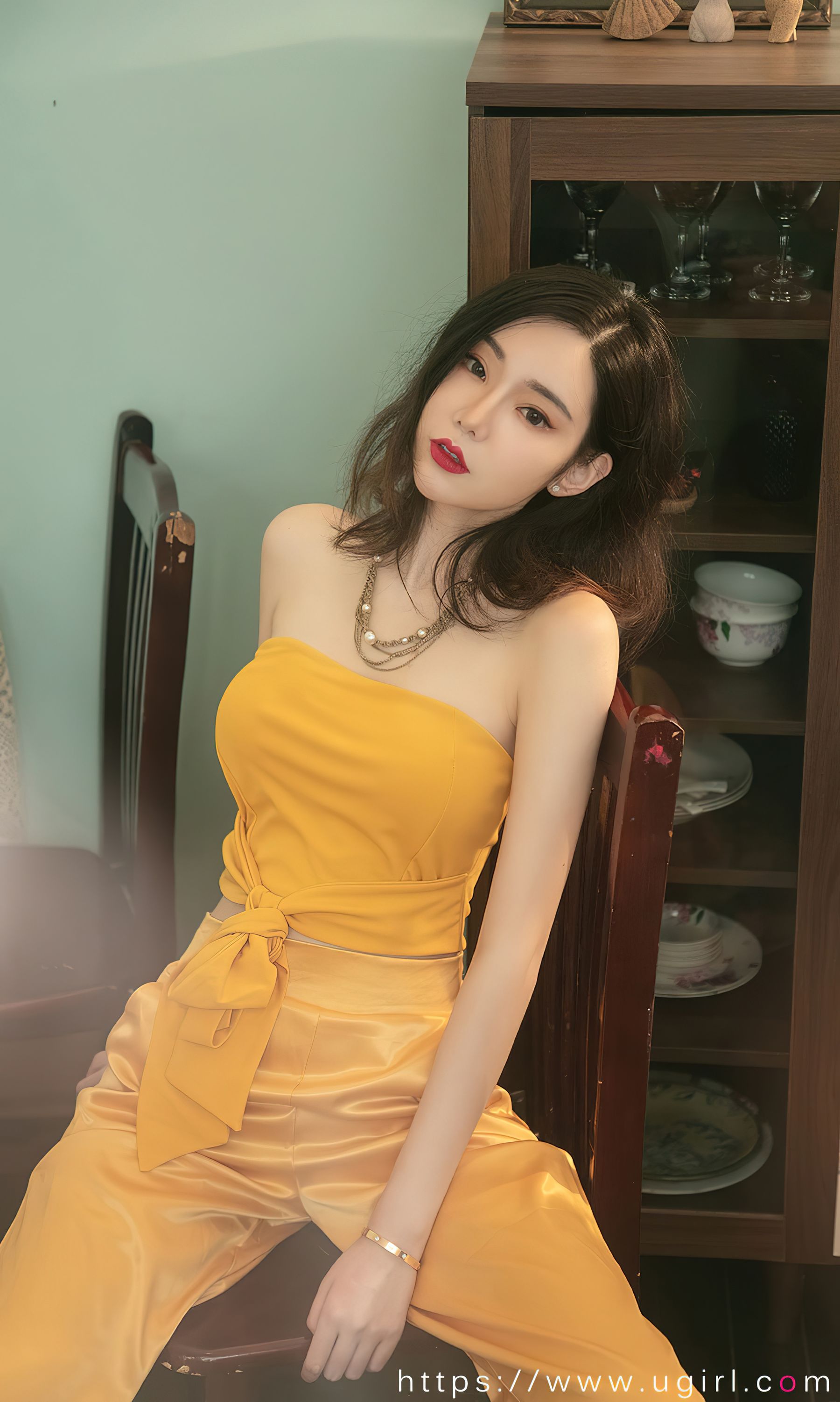 UGirls 爱尤物 No.2416 萌琪琪 情行独钟 [35P]