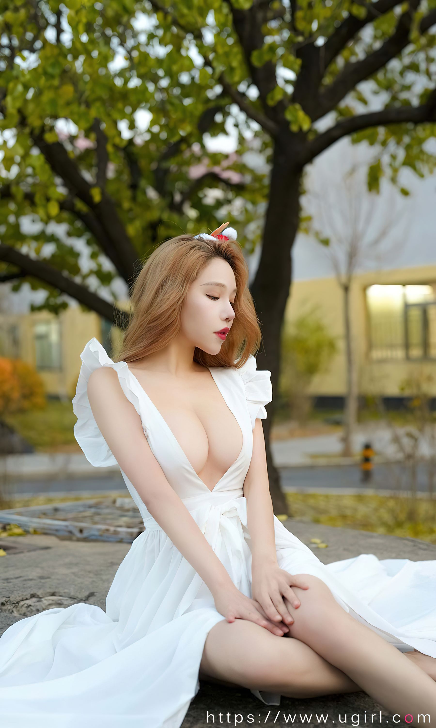 UGirls 爱尤物 No.2480 妮小妖 落花之愿 [35P]