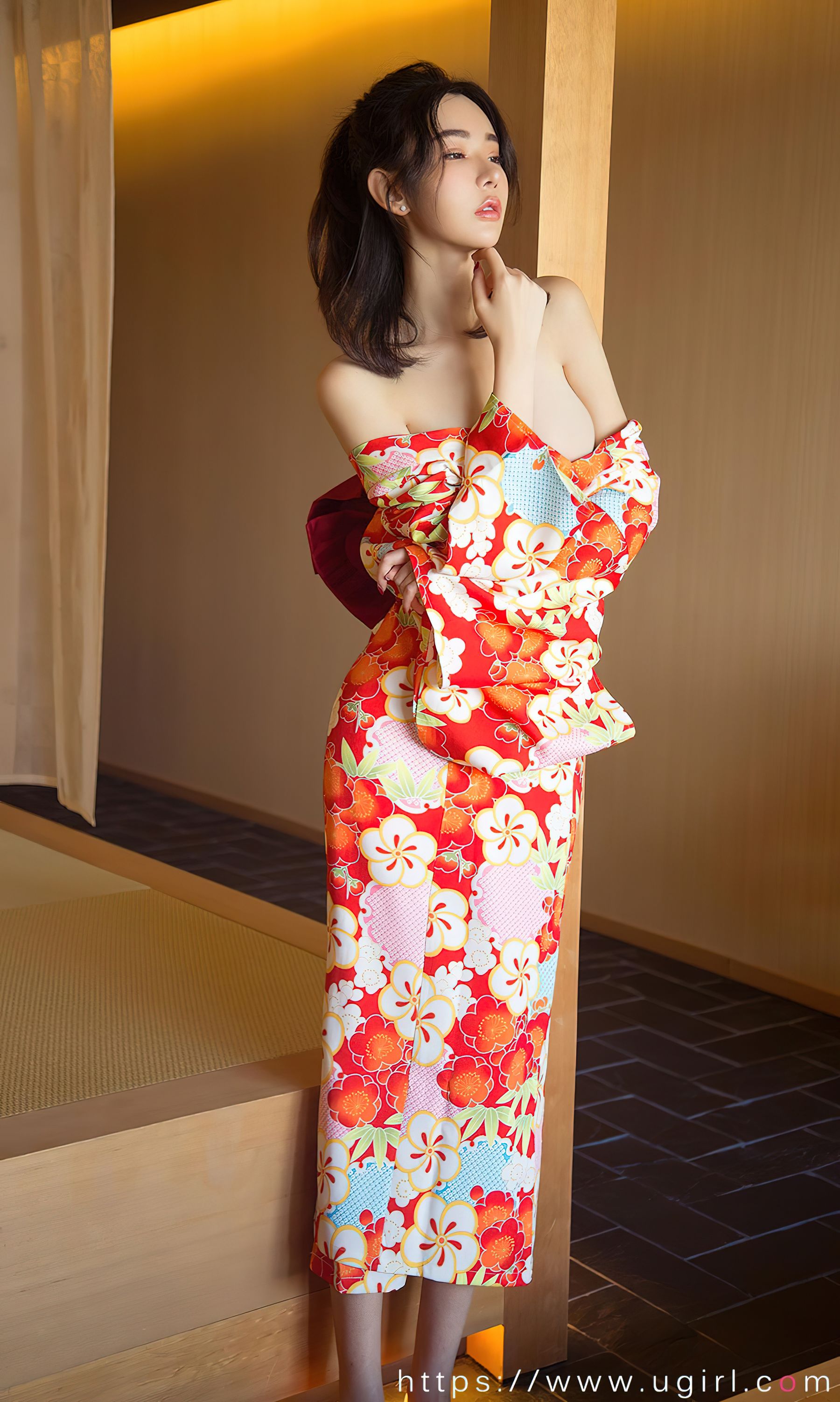 UGirls 爱尤物 No.2498 尘曲 萌琪琪 [34P]