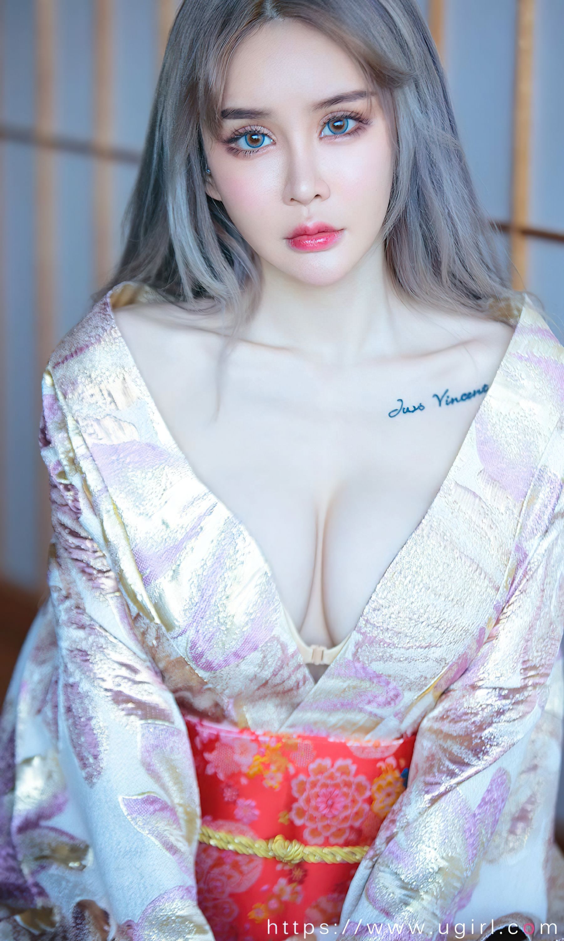 UGirls 爱尤物 No.2440 青树 枫最红时 [35P]