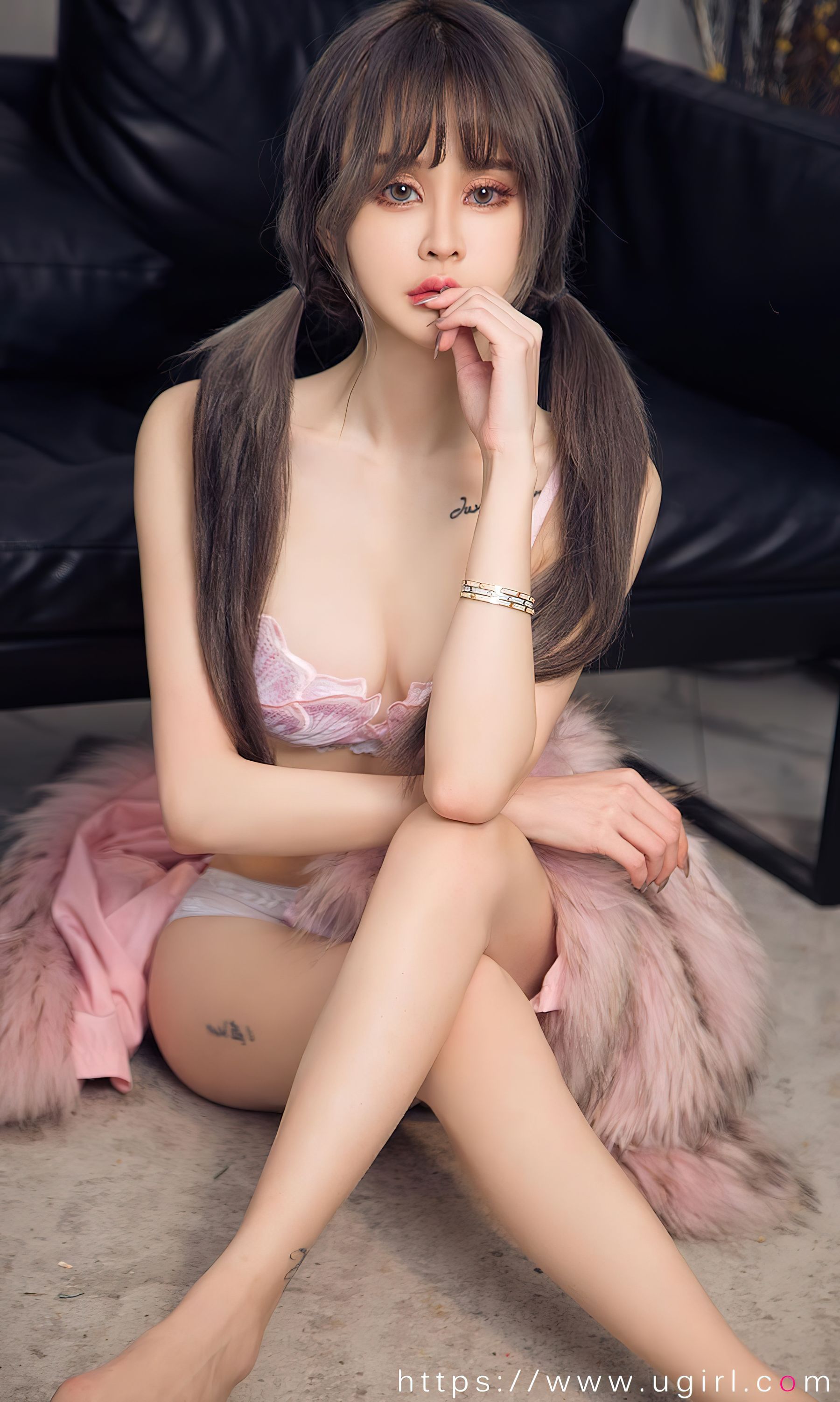 UGirls 爱尤物 No.2456 青树 甜蜜暴击 [34P]