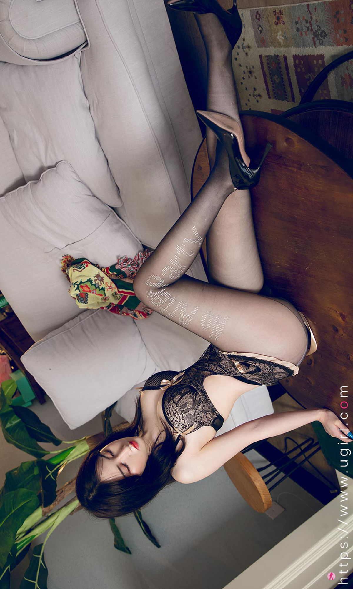 UGirls 爱尤物 No.2239 悠悠 风情不过万种 [35P]