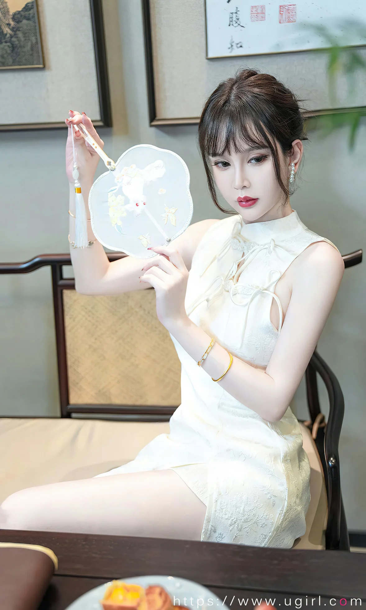 UGirls 爱尤物 No.2674 青树 节日主题写真 [35P]