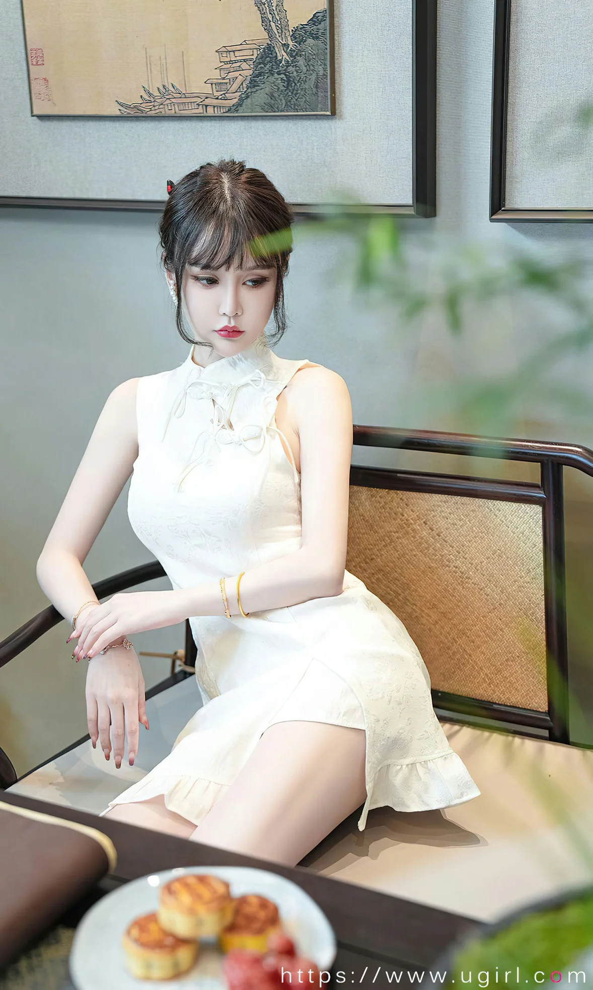 UGirls 爱尤物 No.2674 青树 节日主题写真 [35P]