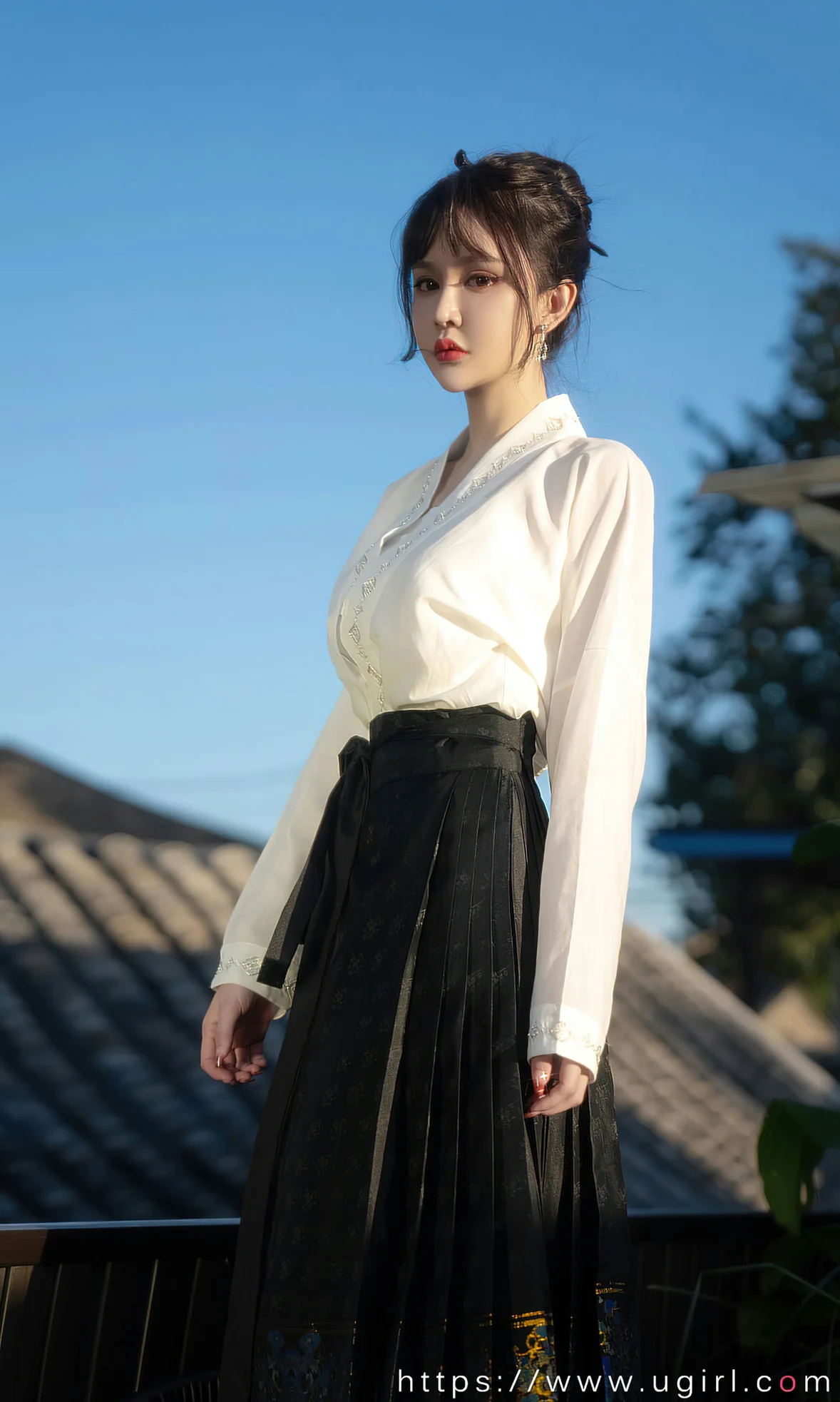 UGirls 爱尤物 No.2674 青树 节日主题写真 [35P]
