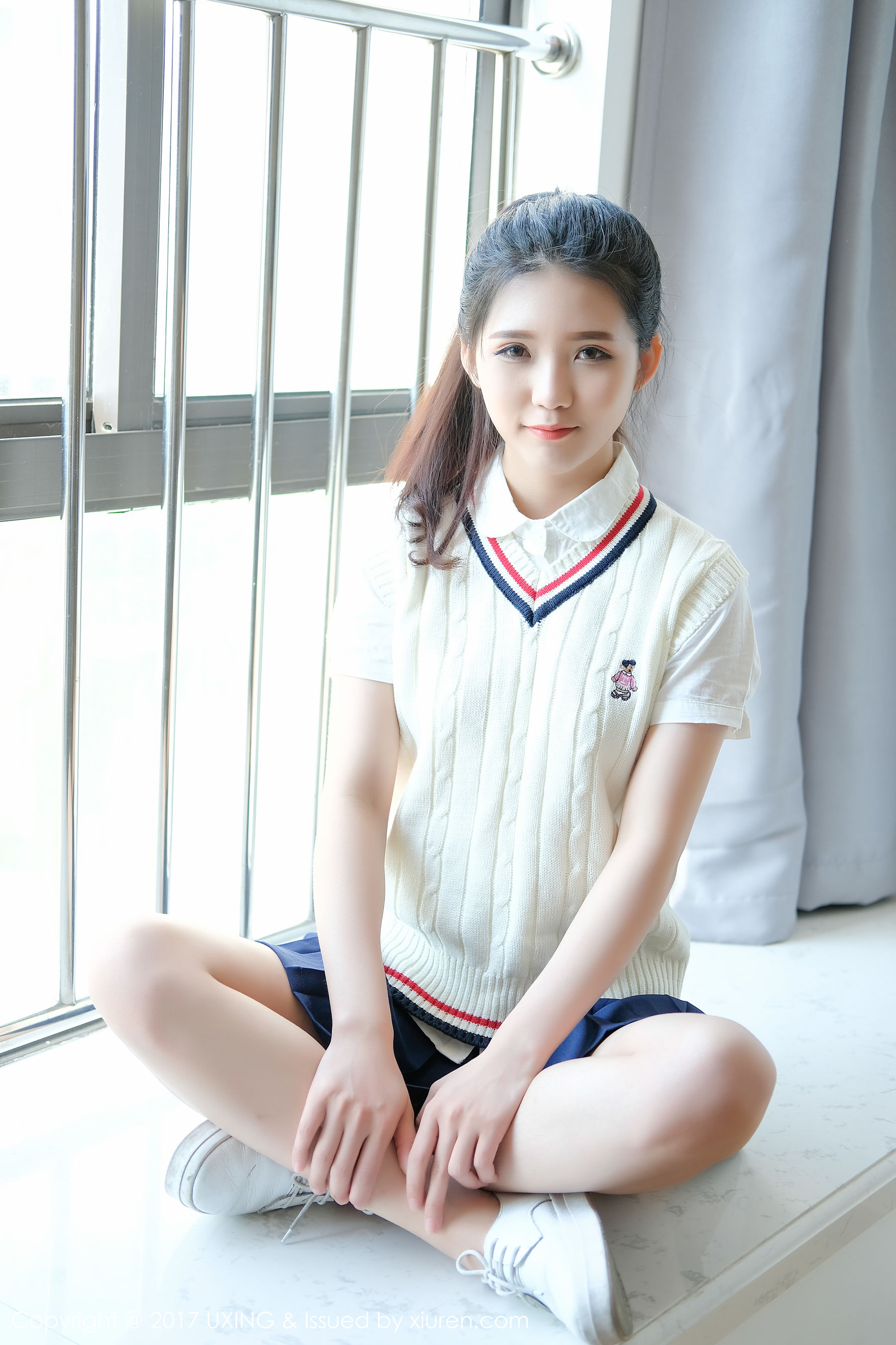 可爱的小叶子《校服软妹》 优星馆UXING VOL.056 [38P]