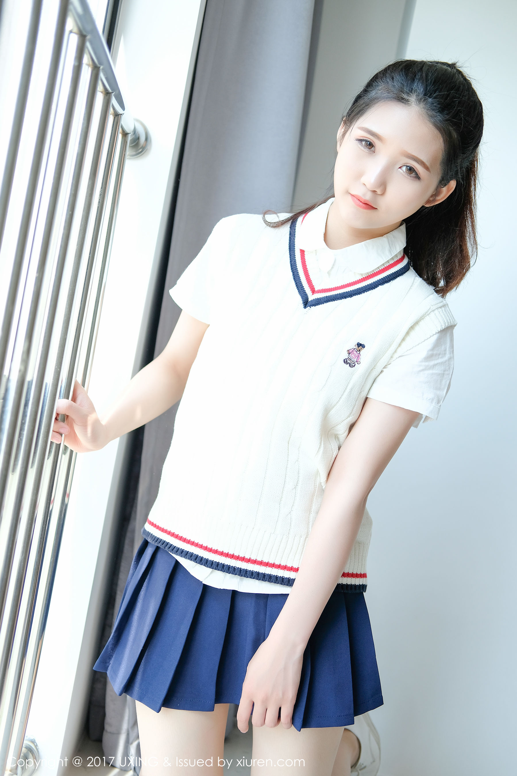 可爱的小叶子《校服软妹》 优星馆UXING VOL.056 [38P]