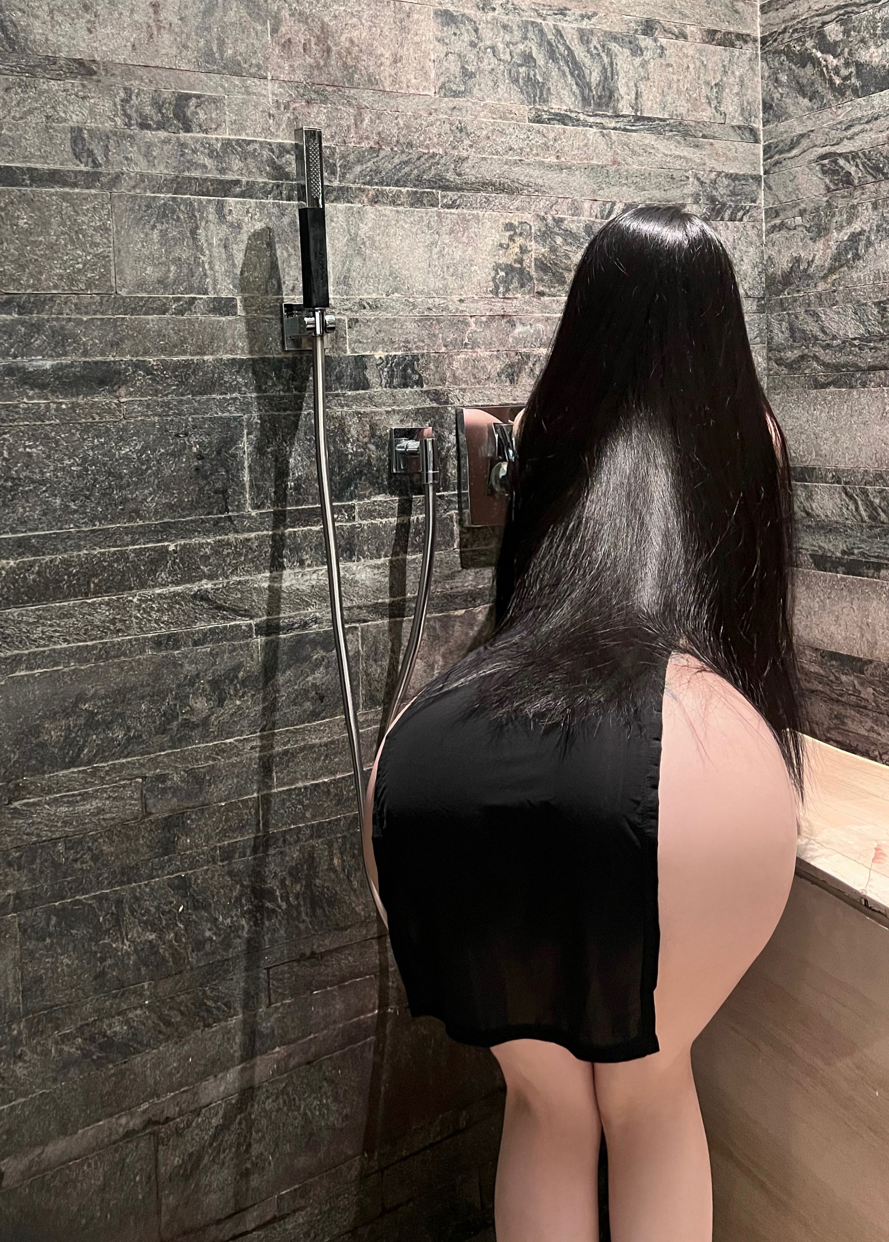 美臀女神左公子666 – 遮不住的美臀 [49P]