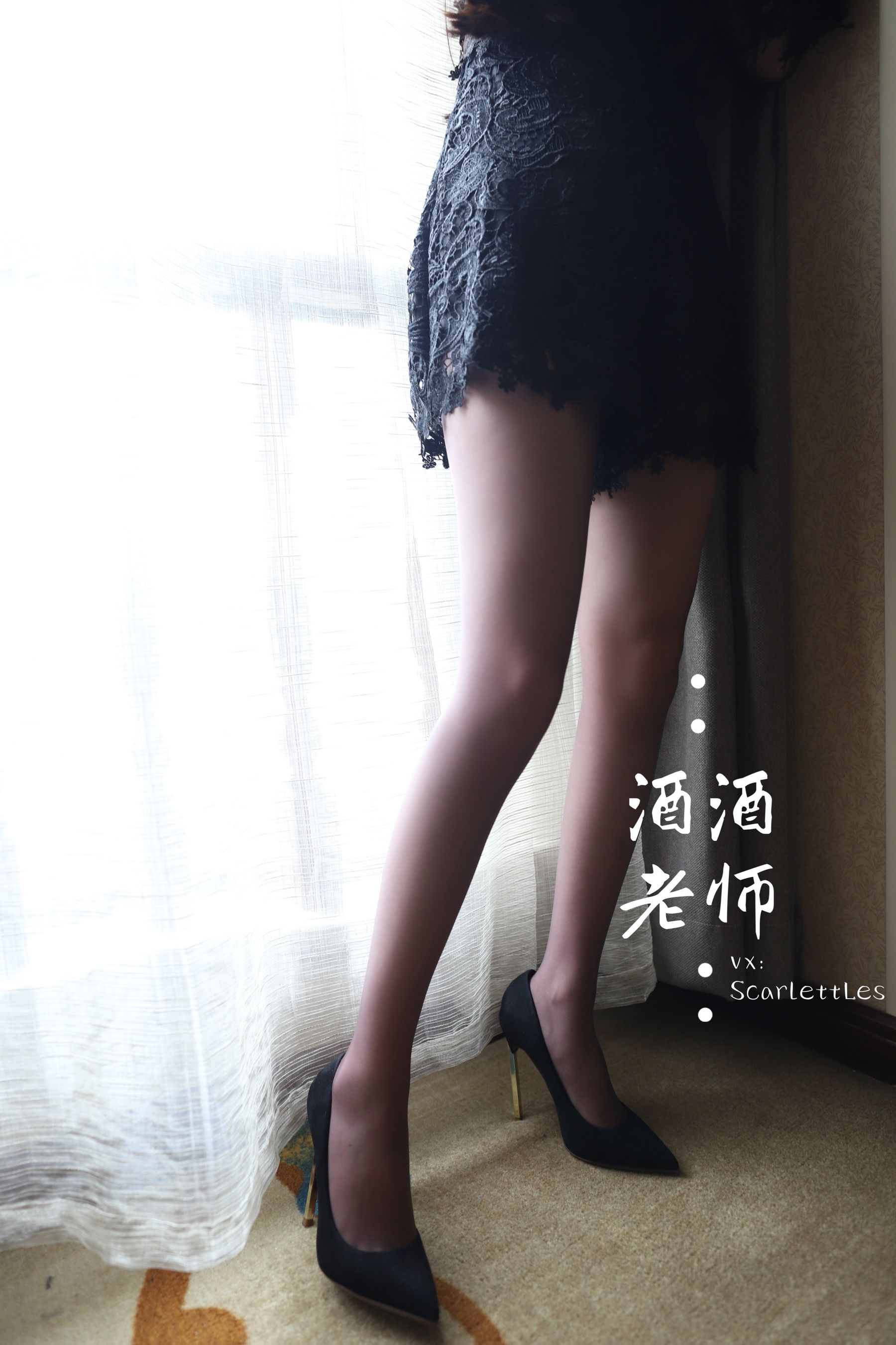酒酒老师 – 开裆丝的紫色诱惑 [70P]
