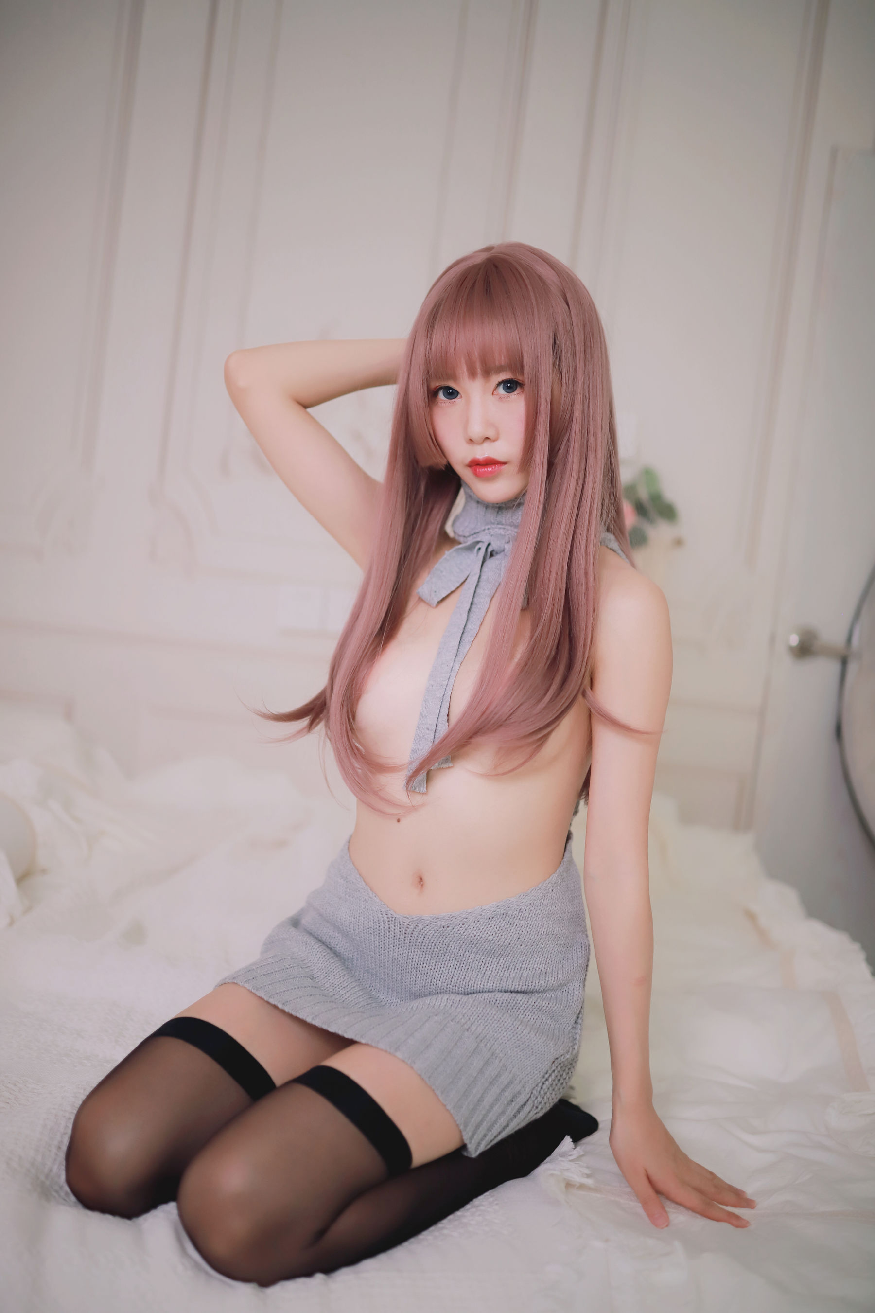抖娘-利世 – 漏背毛衣 [30P]
