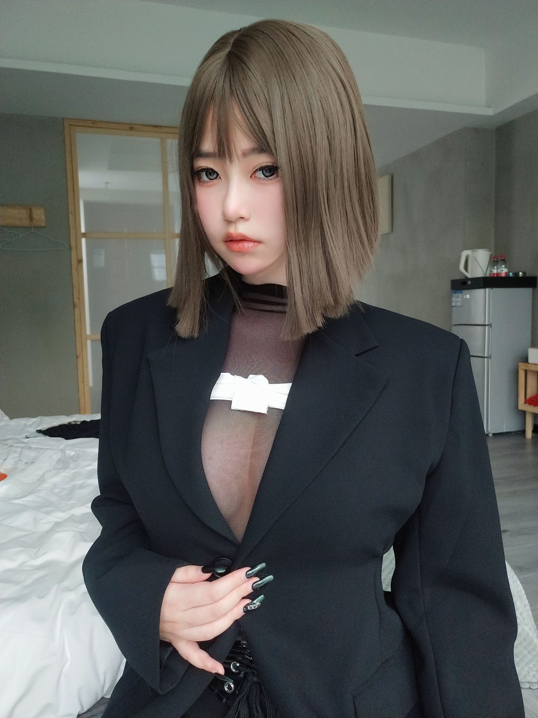 女主K – 大胆的秘书 [107P]
