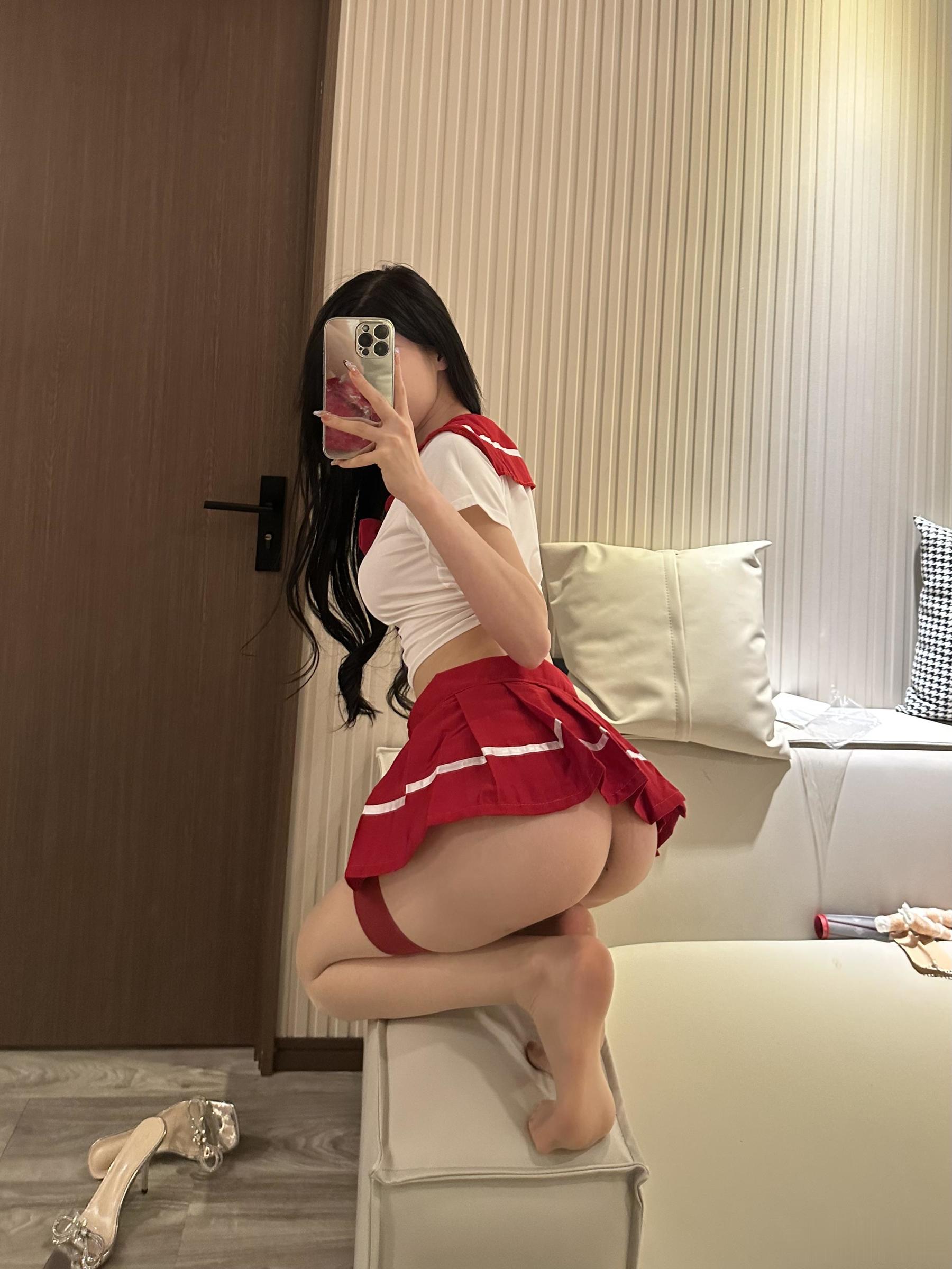 黎允熙baby – JK红裙 [12P]
