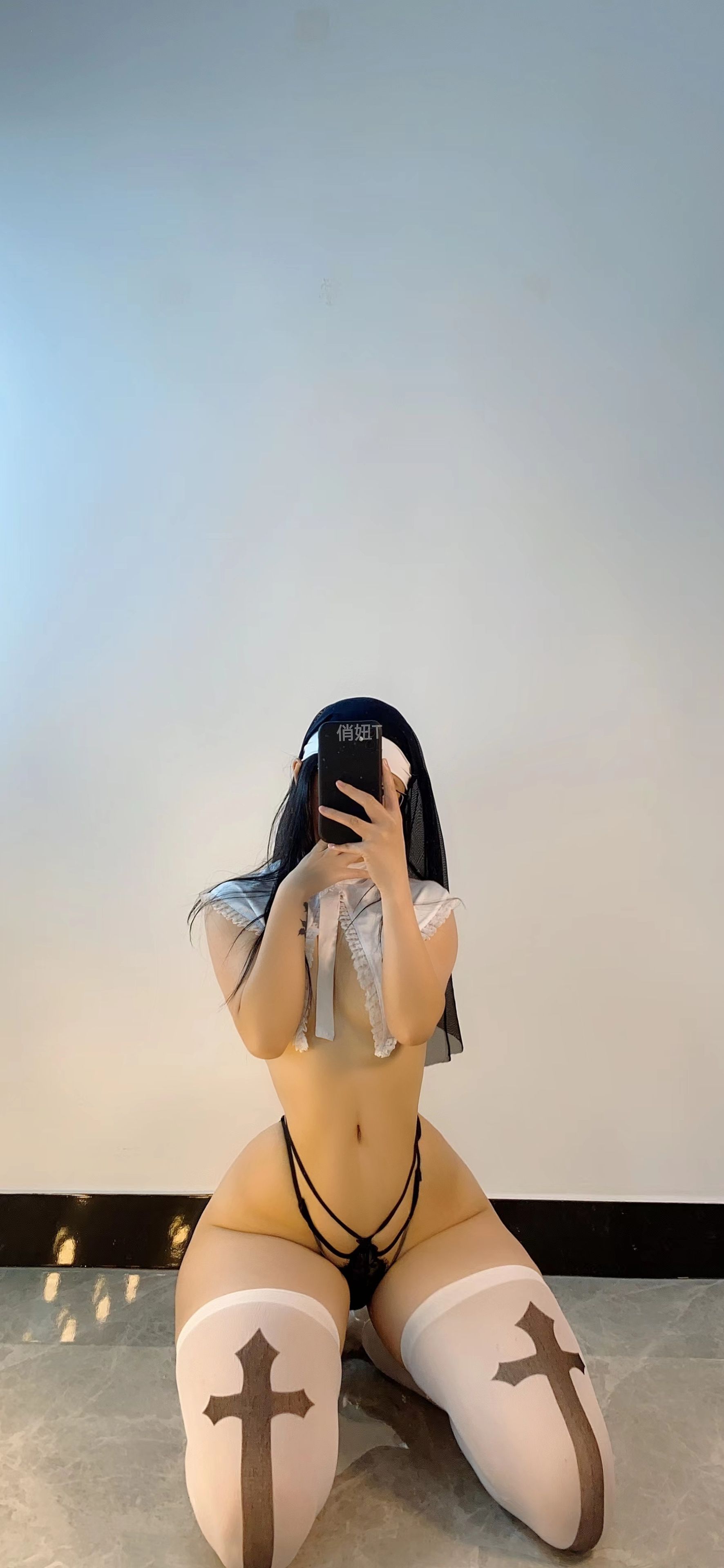 俏妞qiaoniuTT – 疯狂修女 [12P]