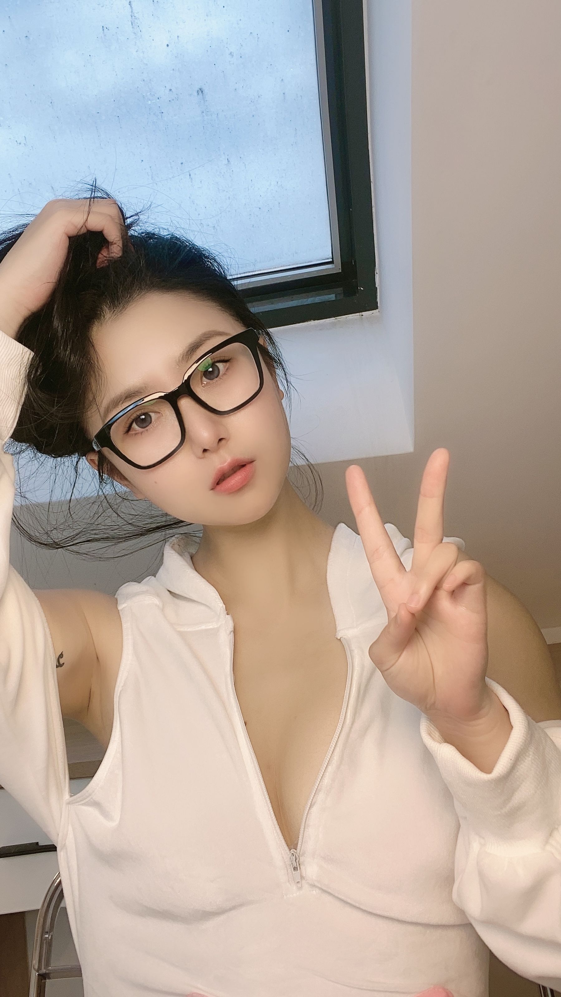 俏妞qiaoniuTT – 可爱兔子 [15P]