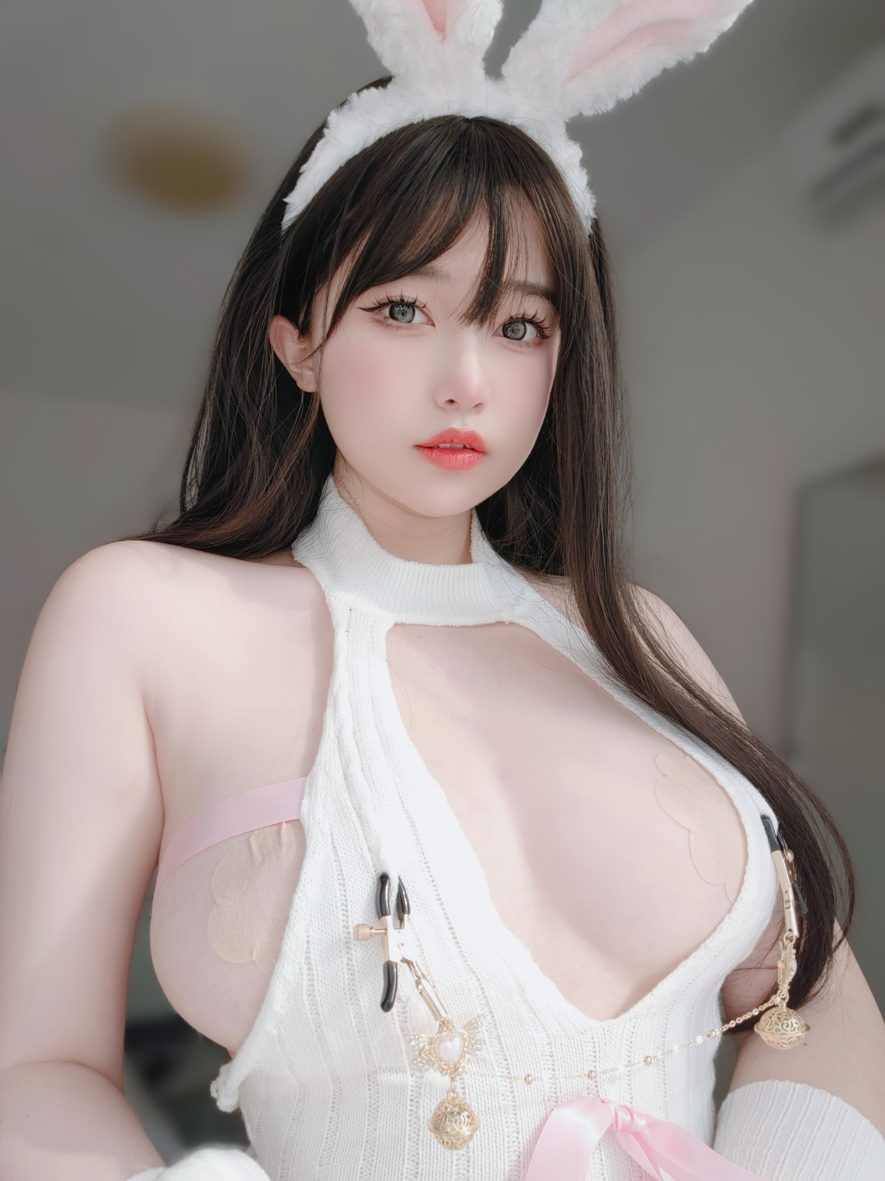 女主K – 白丝兔女郎 [102P]
