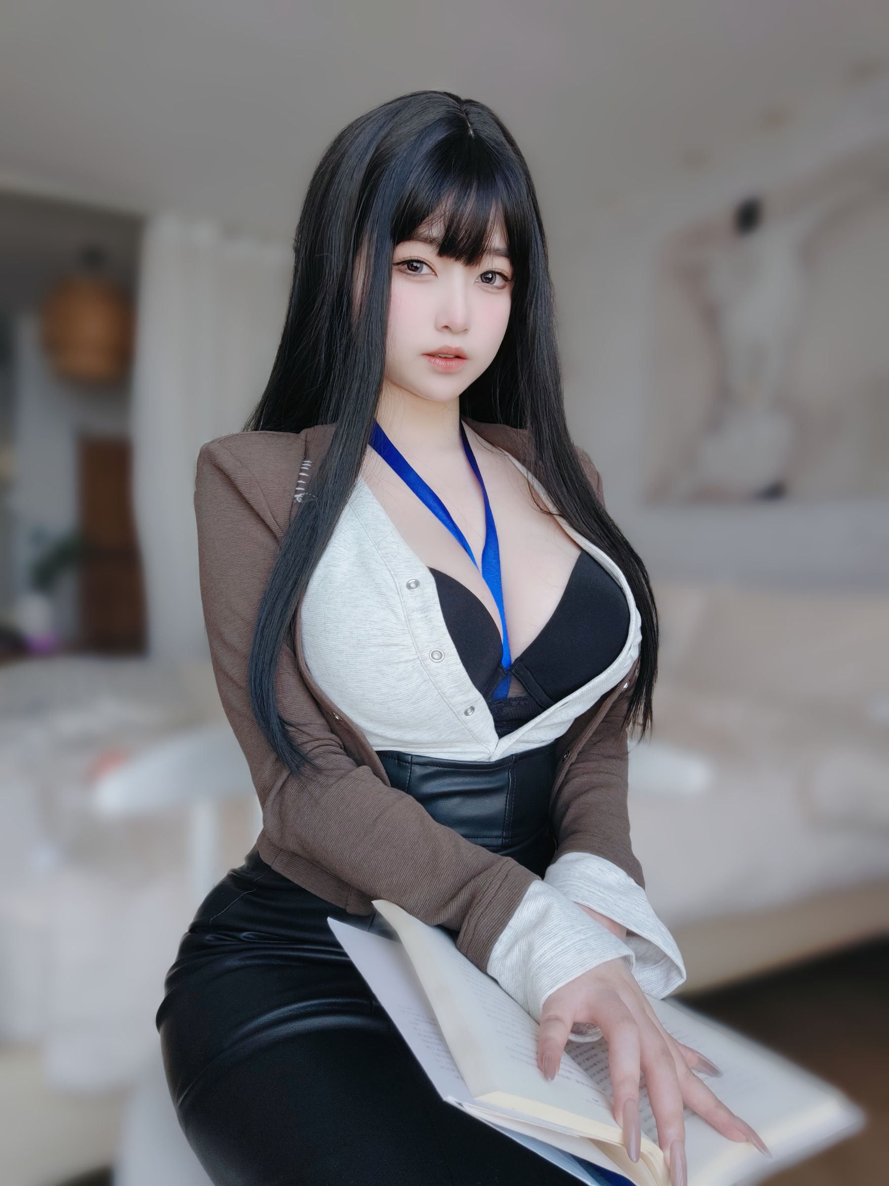 女主K – 上司的秘密 [109P]