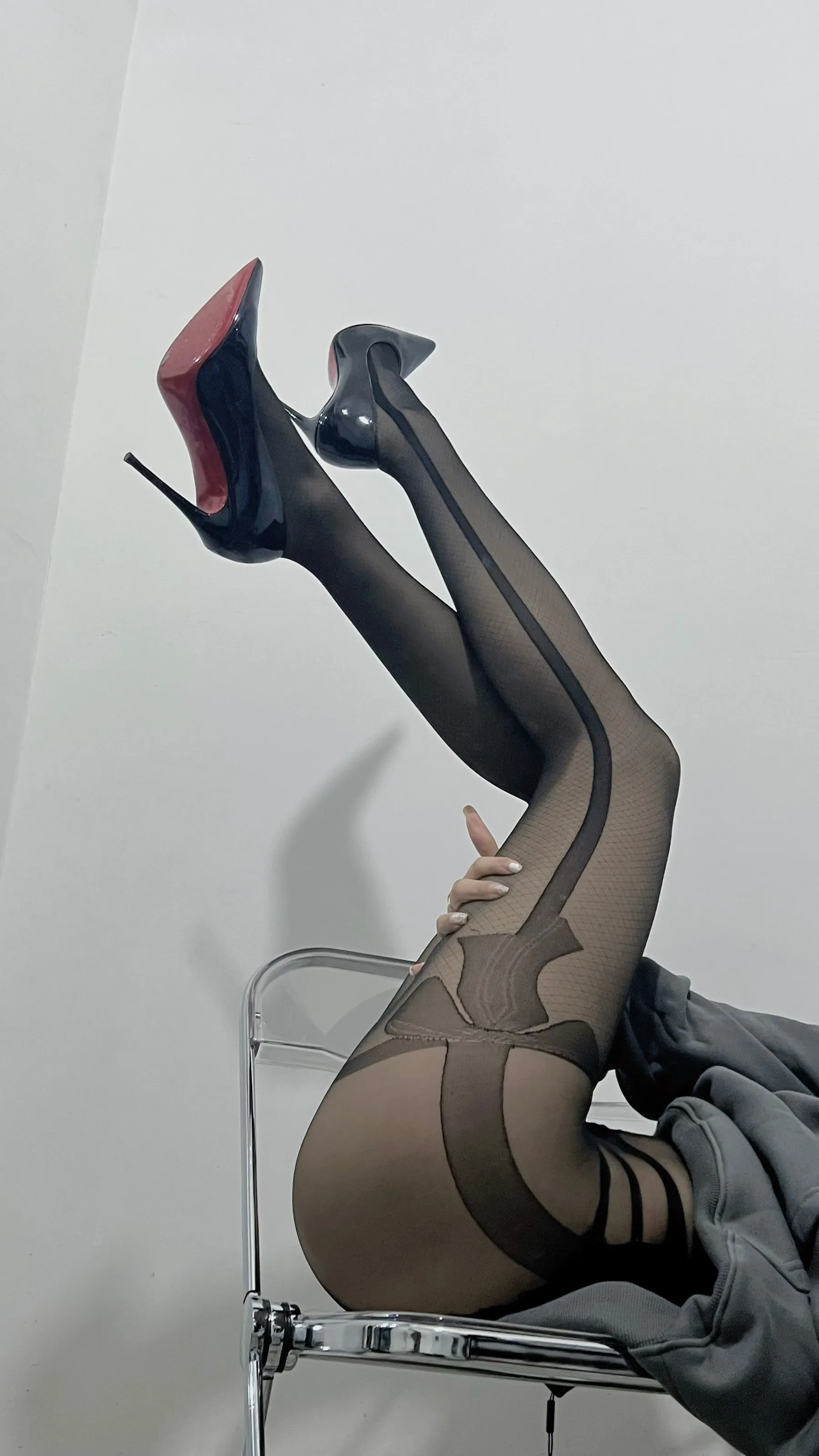 陈佩奇yyyy – 黑底朝天 [34P]
