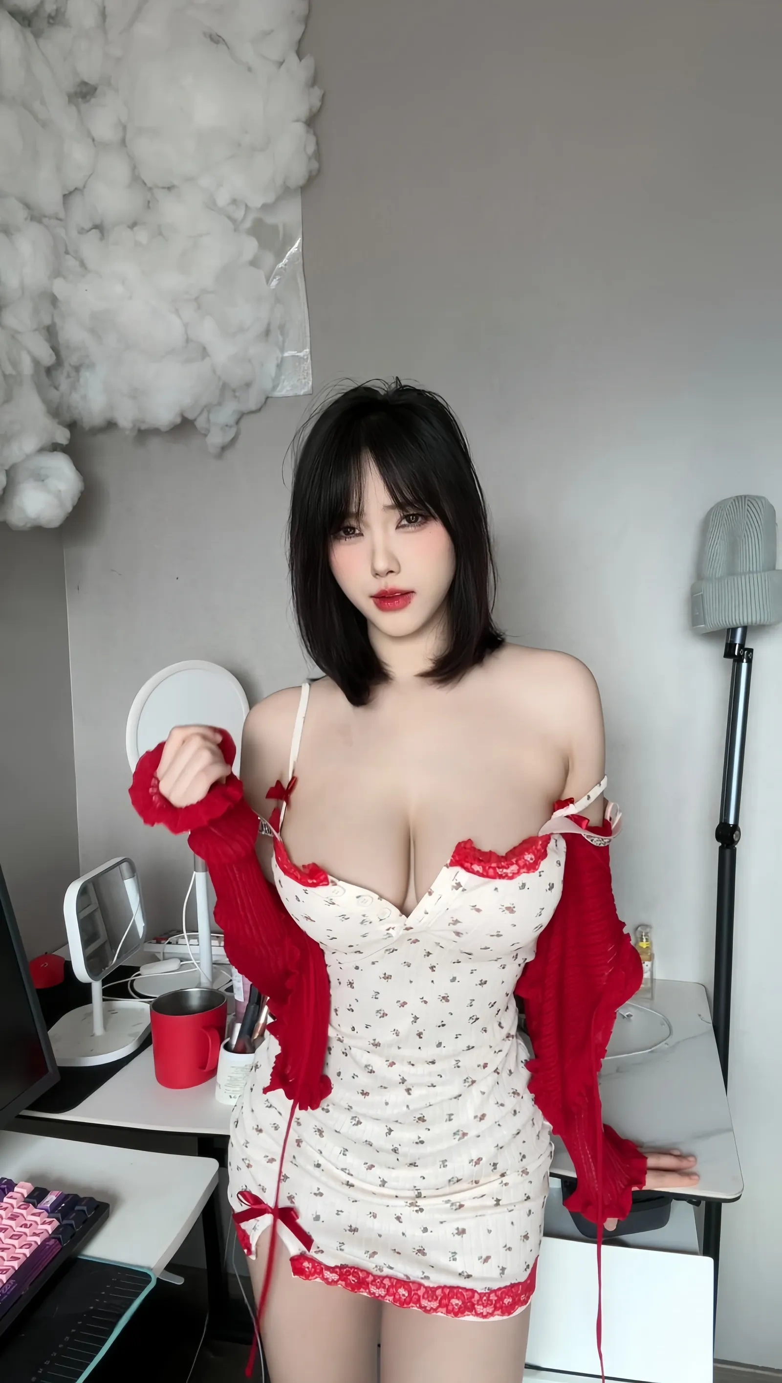 琳铛铛 – 会抖动的大秘密 [19P]