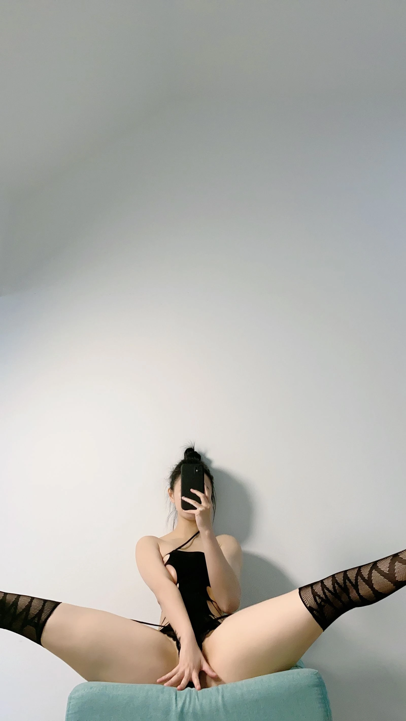 俏妞qiaoniuTT – 黑丝长腿 [13P]