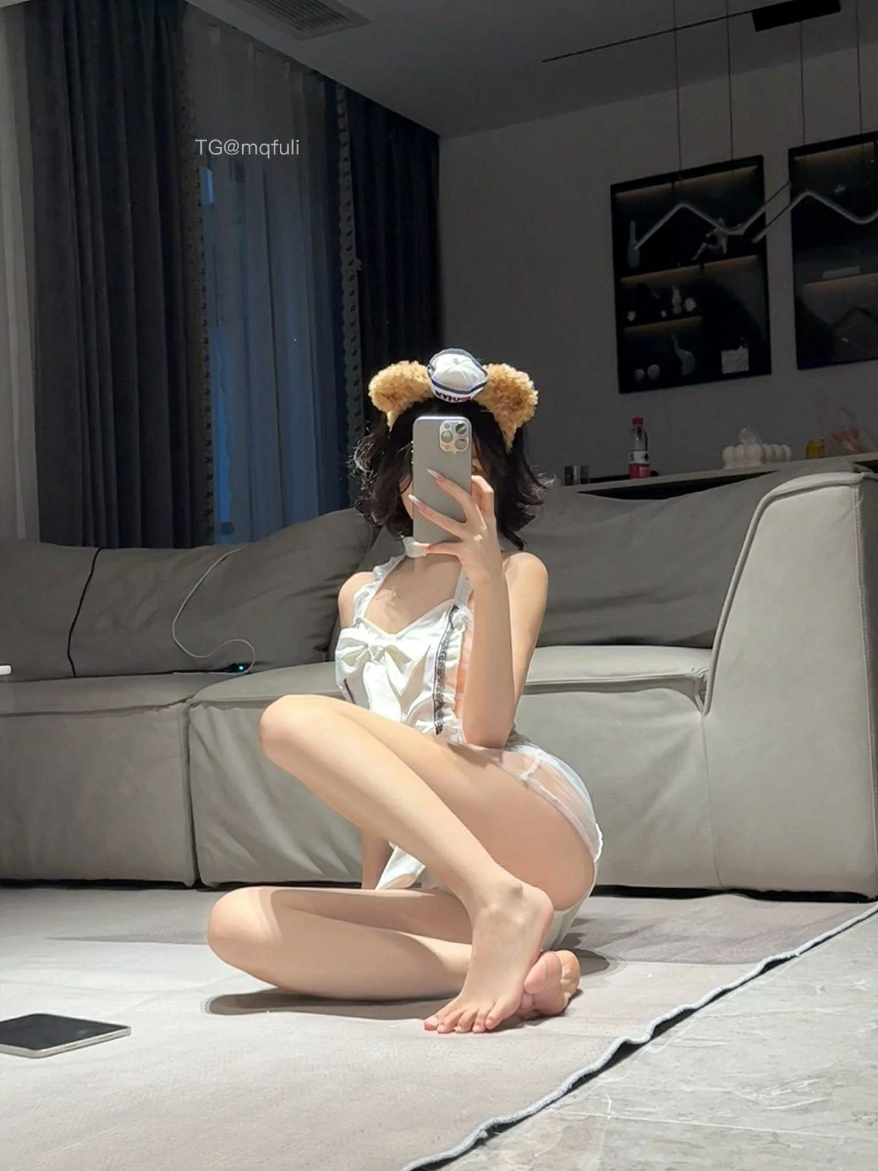 纯欲伊 – 私摄自拍图包 [18P]