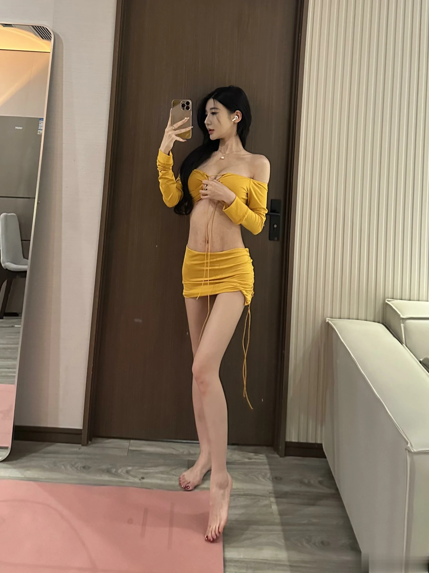 黎允熙baby – 柠檬黄 [36P]