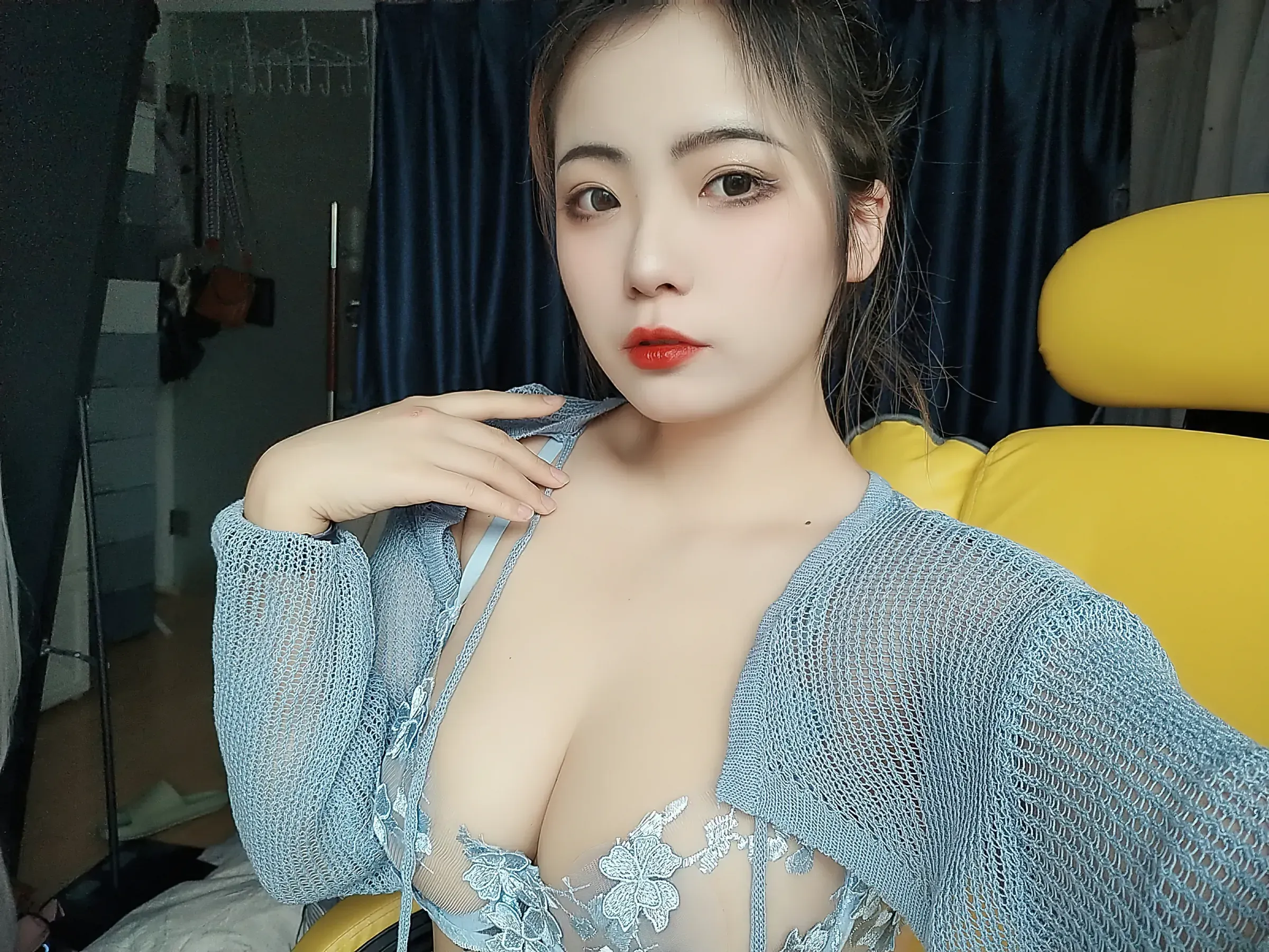 珟_珏Dita – 蓝色花花 [22P]