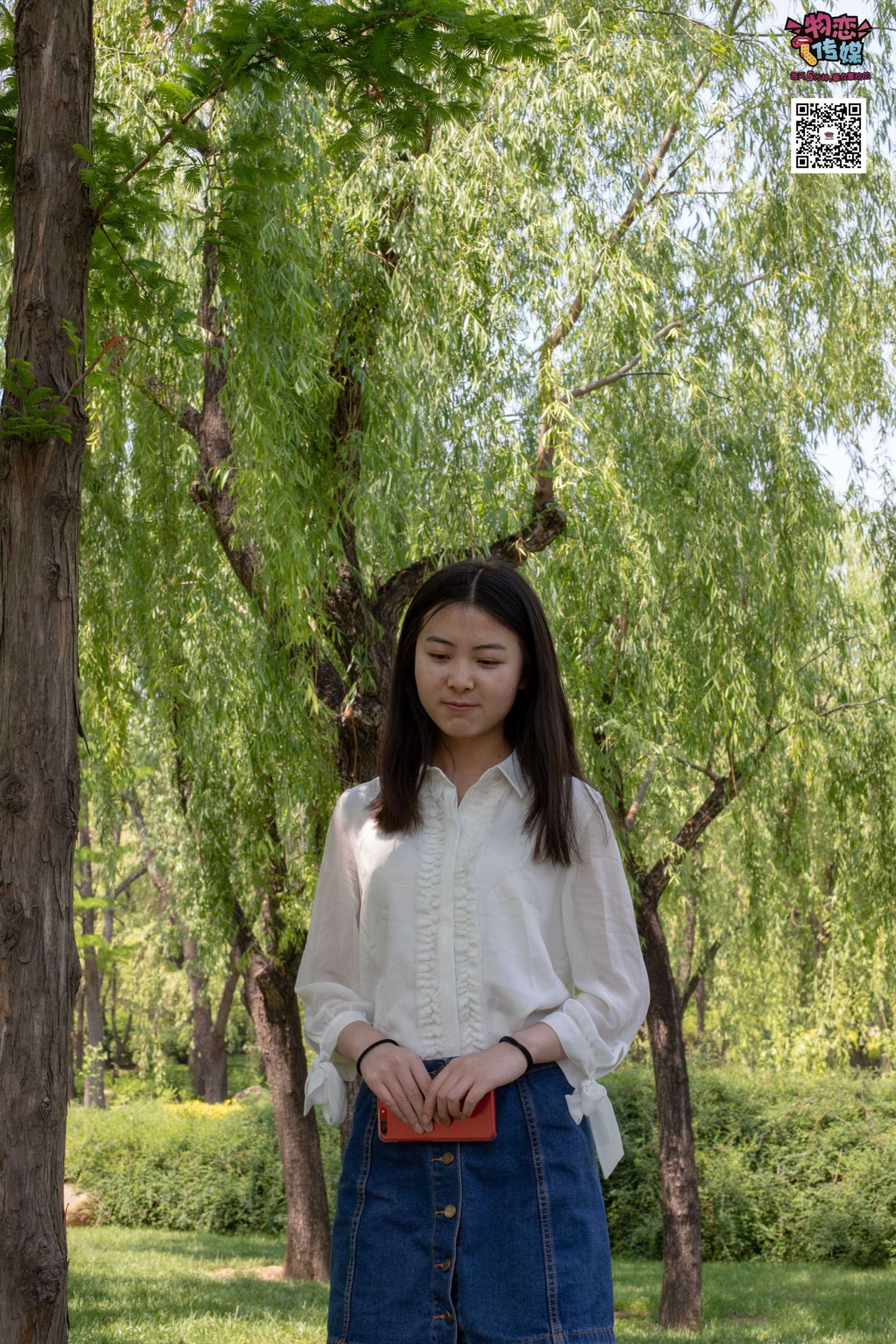 物恋传媒 No.009 纯纯的邻家小妹哦，小白鞋下藏着什么样的棉袜呢  [187P+1.26GB]