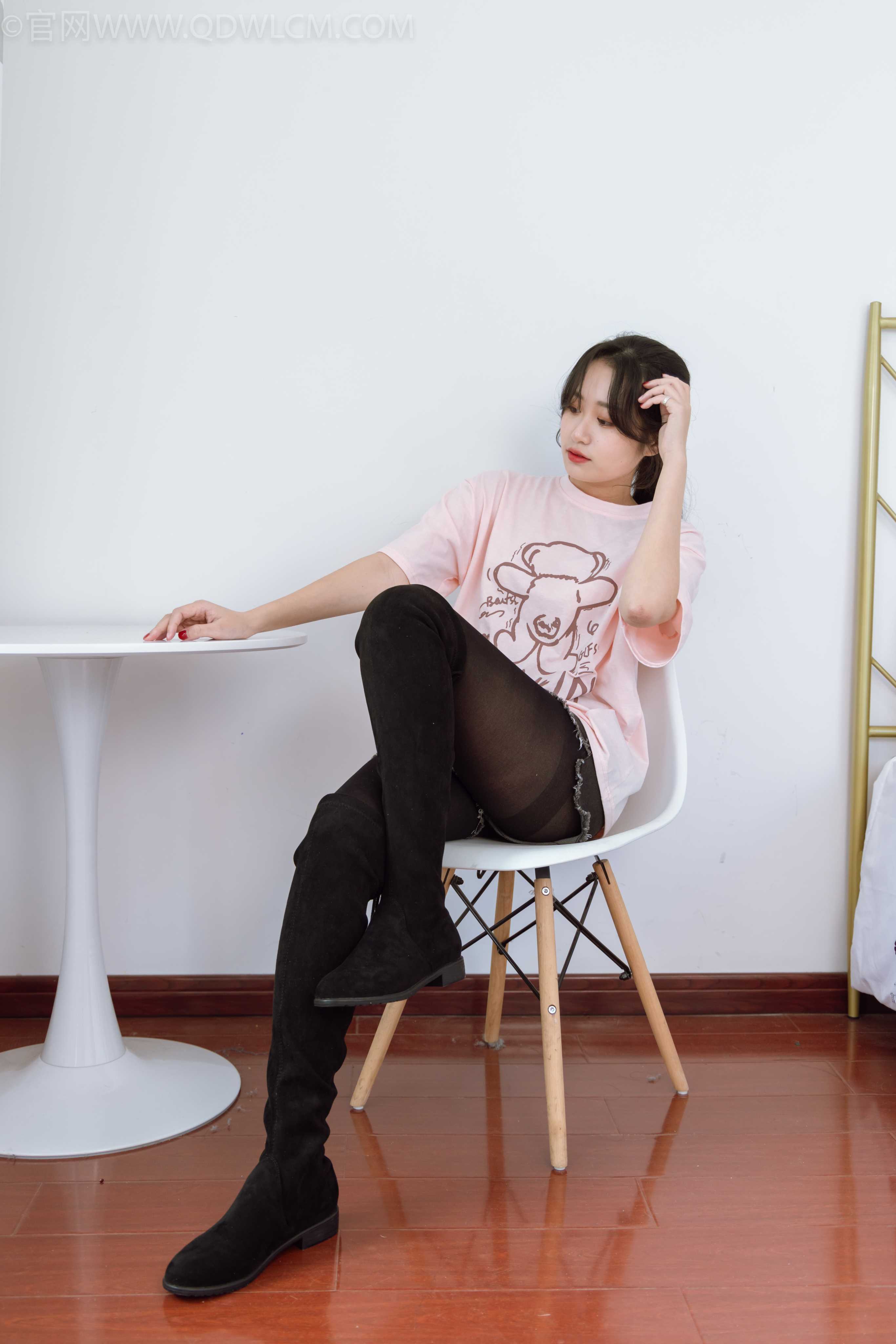 物恋传媒 NO.1115 小敏-冬日得遥望 [189P+1V／5.32GB]