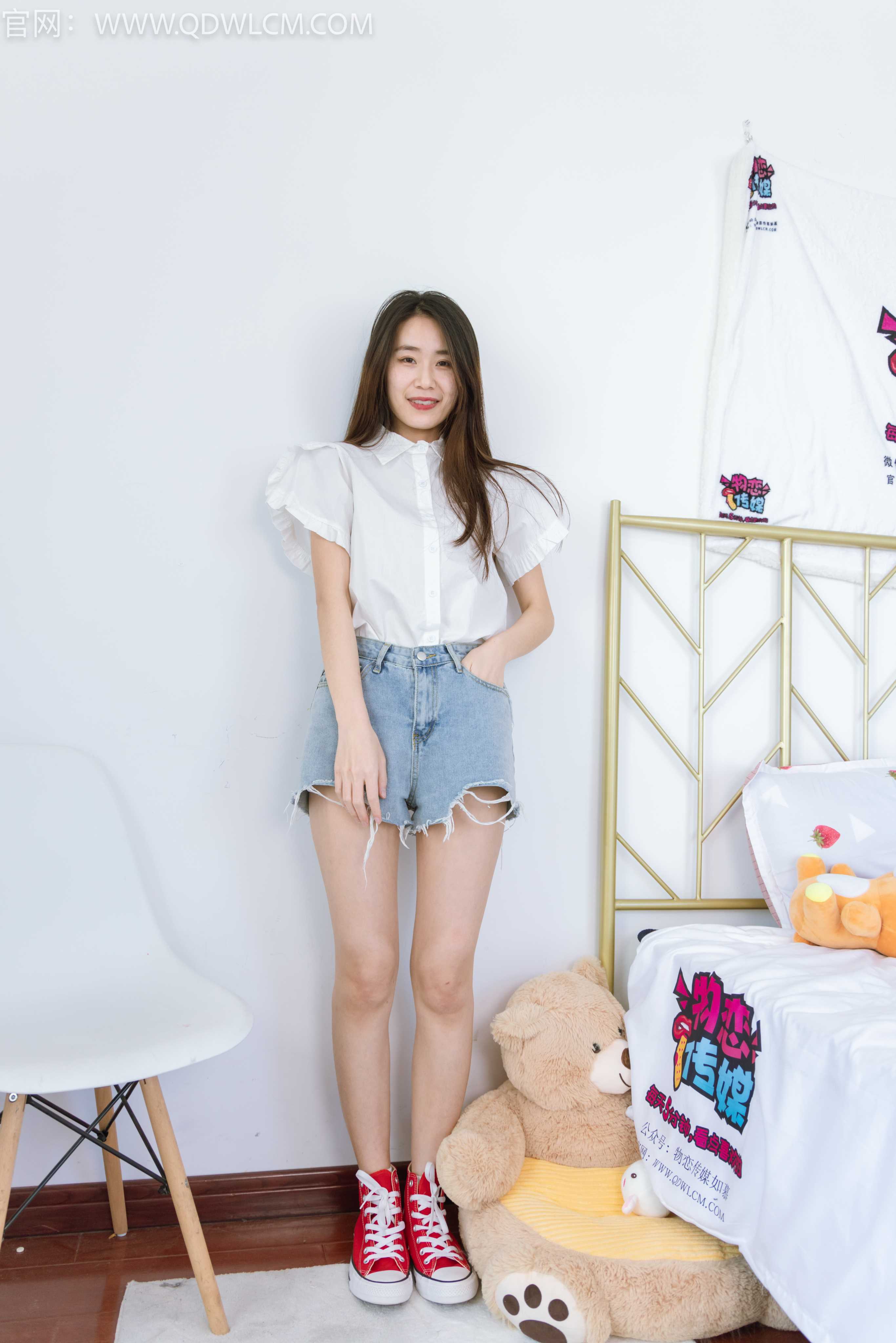 物恋传媒 NO.1231 菜菜-卡西莫多的忧伤 [140P+1V／4.00G]