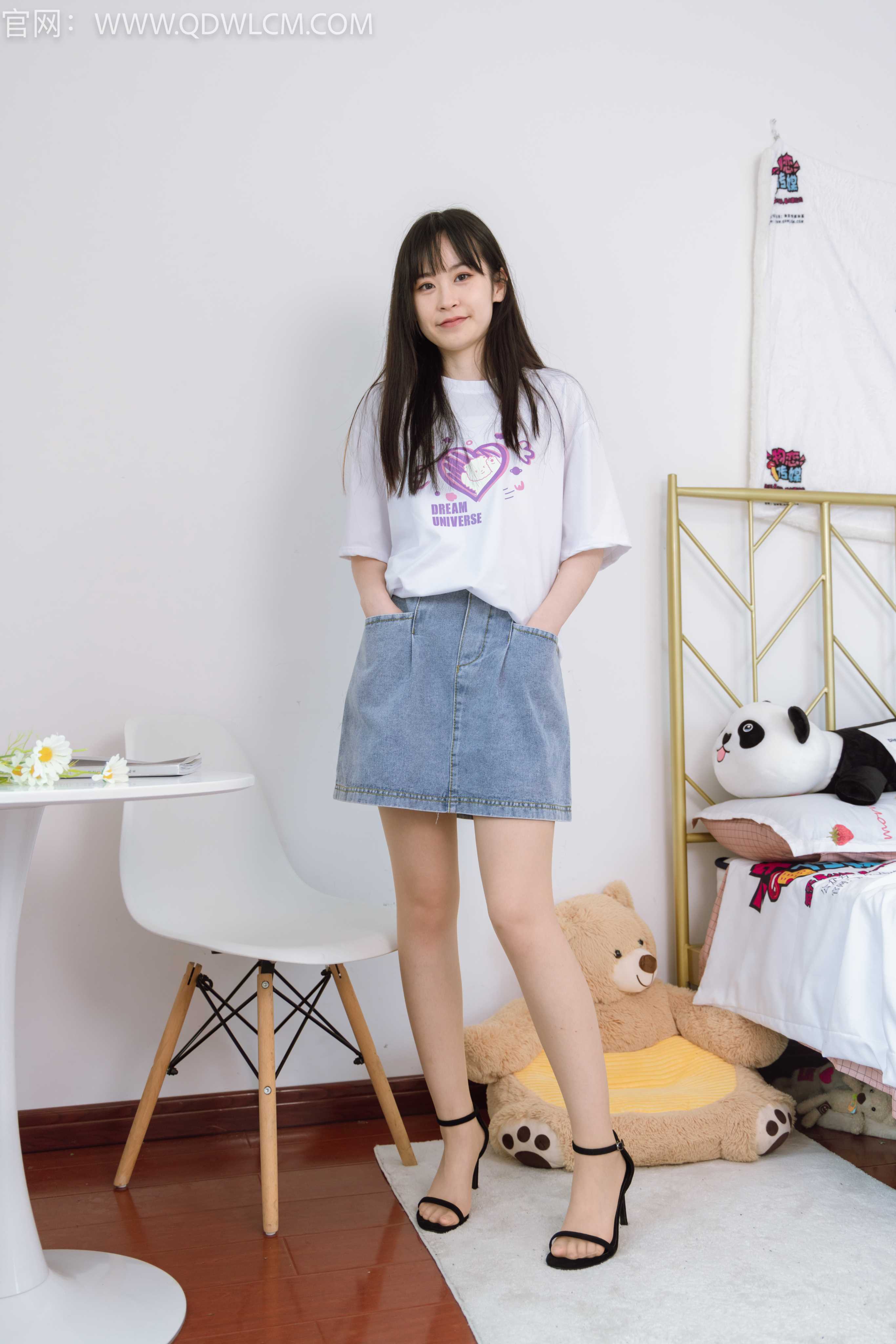 物恋传媒 NO.1293 兮兮-等一朵花开 [150P1V-3953.08MB]