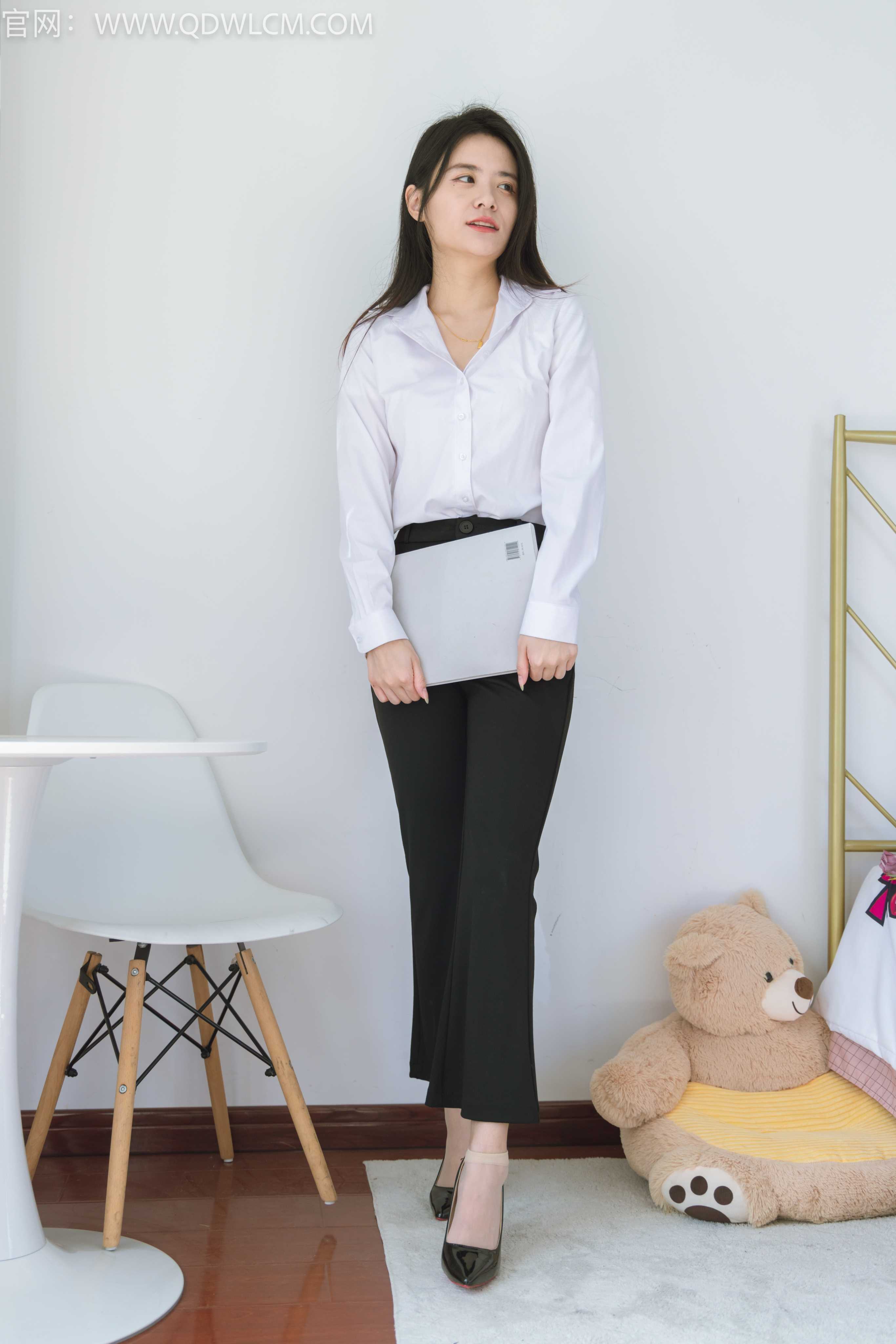 物恋传媒 NO.1333 然然-回忆的沙漏 [148P1V-3951.76MB]