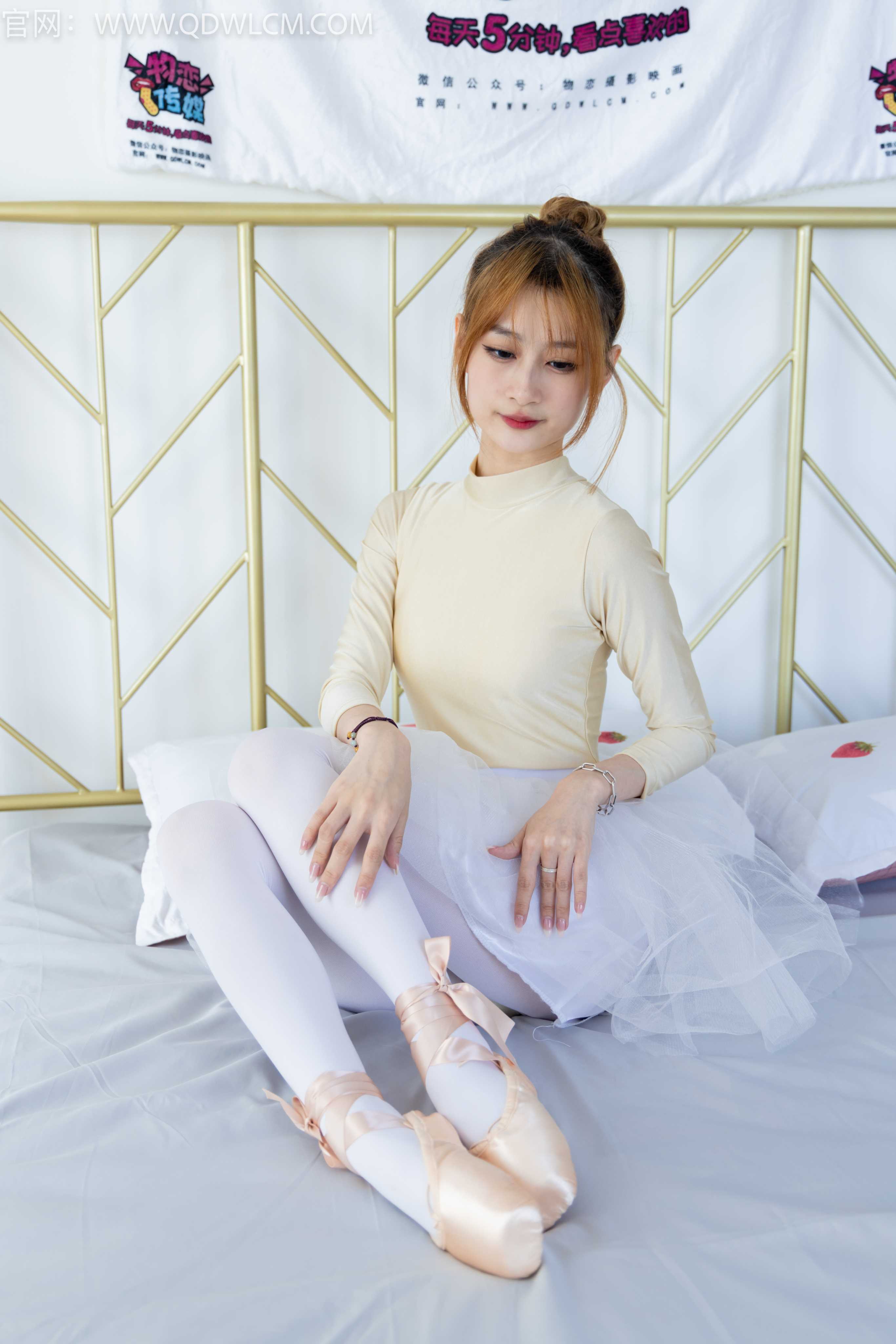 物恋传媒 NO.1387 卿卿-流光一瞬 [158P1V-3.99G]