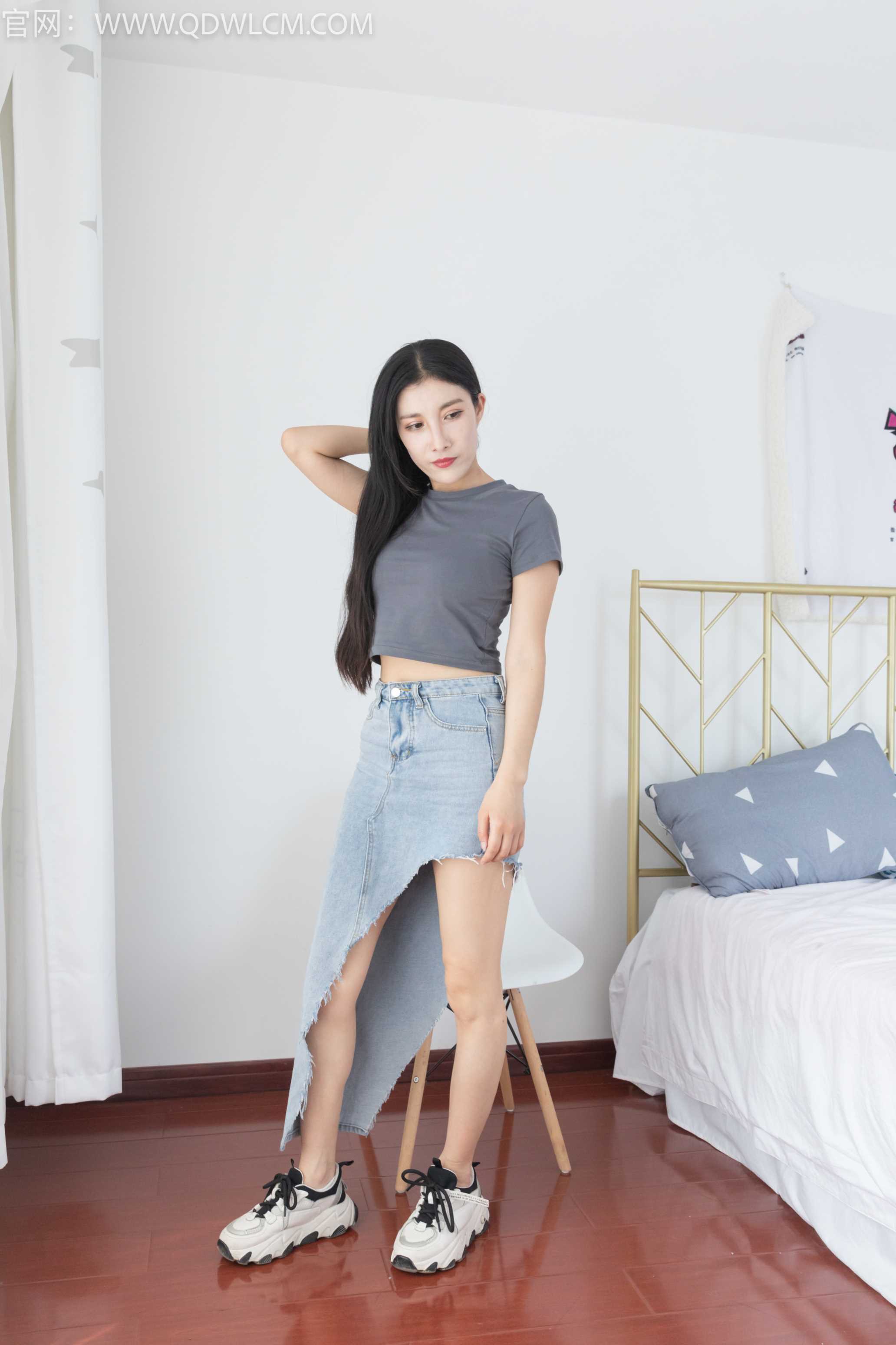 物恋传媒 NO.1411 萱萱-迷失幻境 [143P+1V／2.60GB]