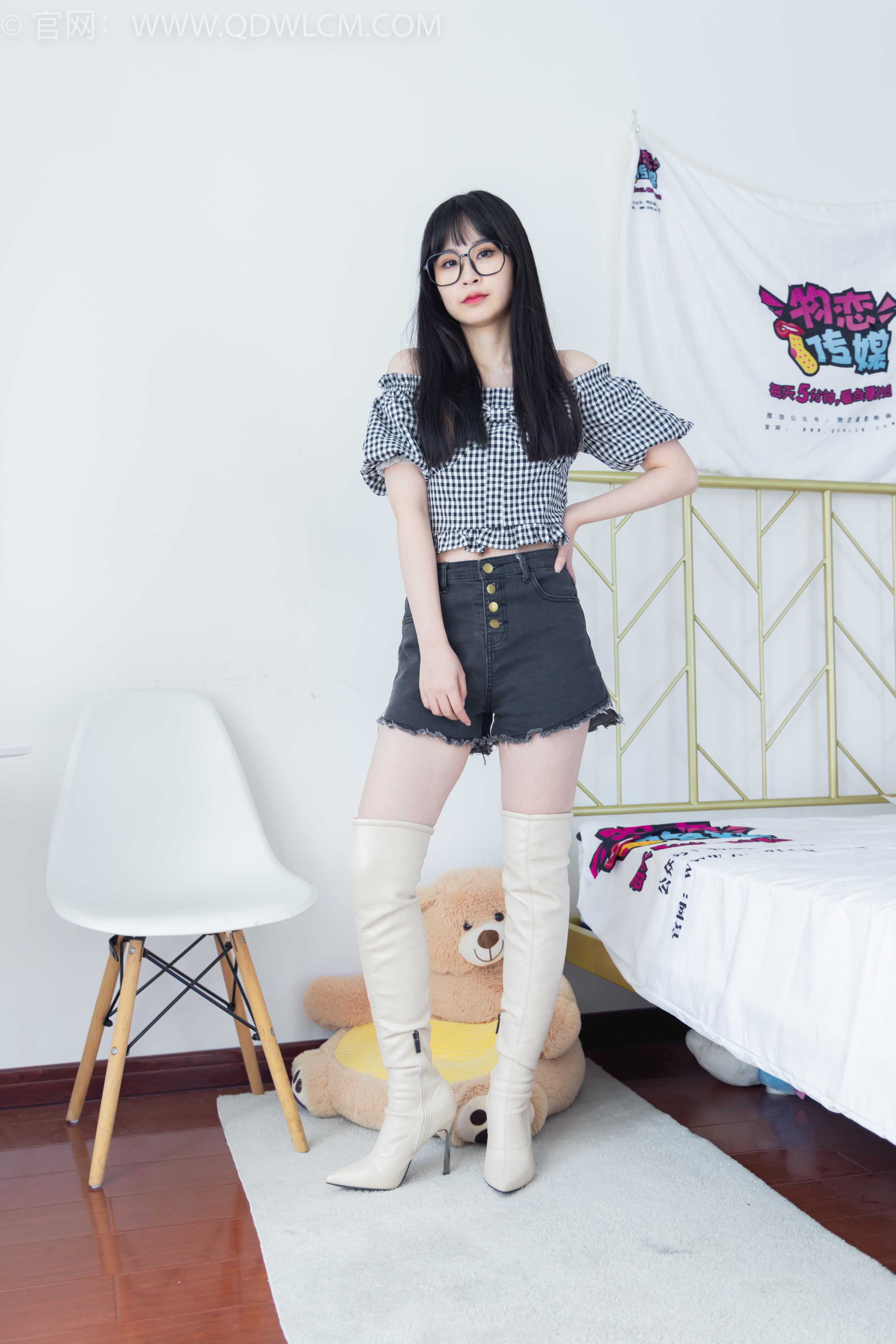 物恋传媒 NO.1446 兮兮-阳光甜蜜蜜 [177P+1V／3.95GB]