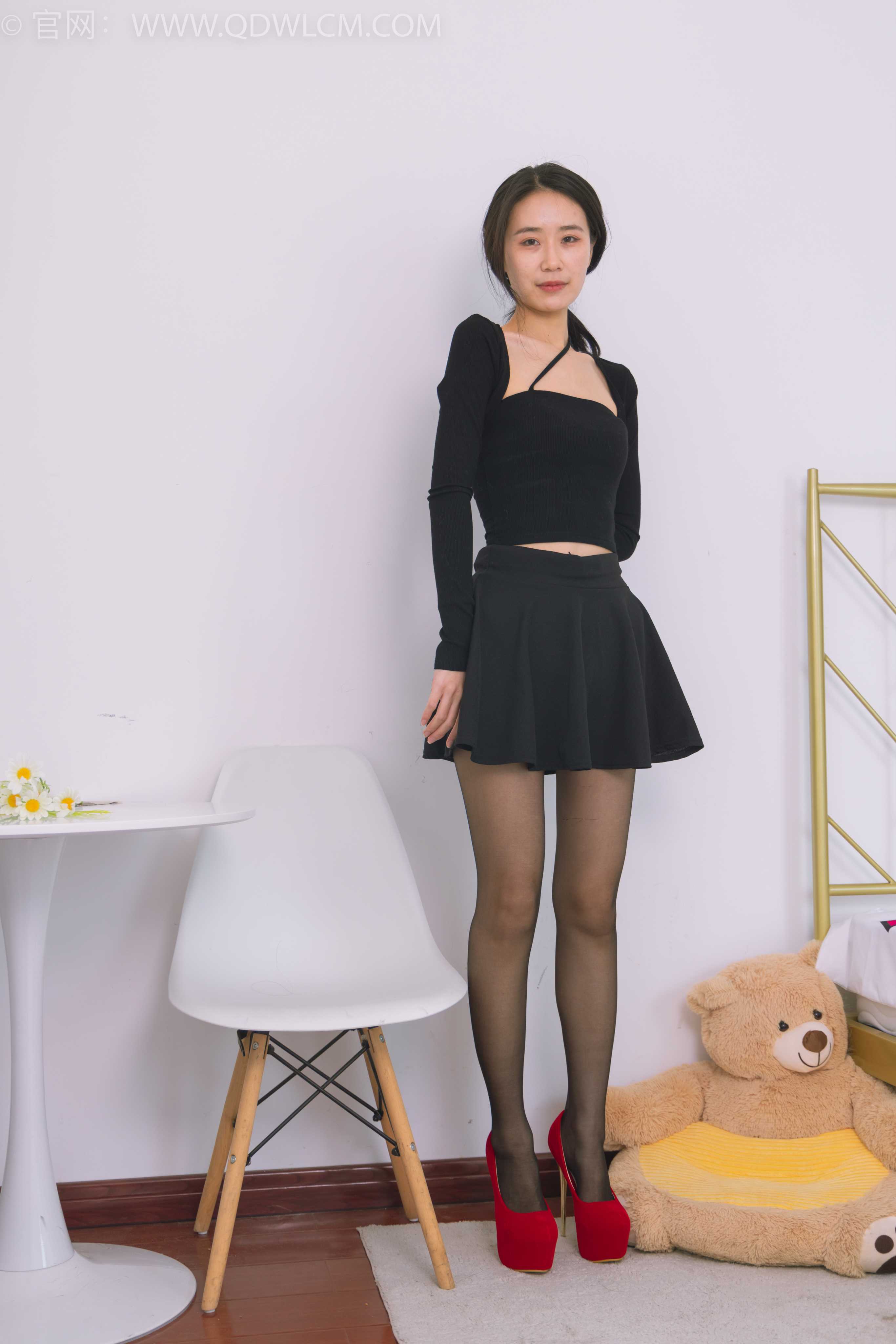 物恋传媒 NO.1480 菜菜-高冷范 [150P-1V-4.01G]