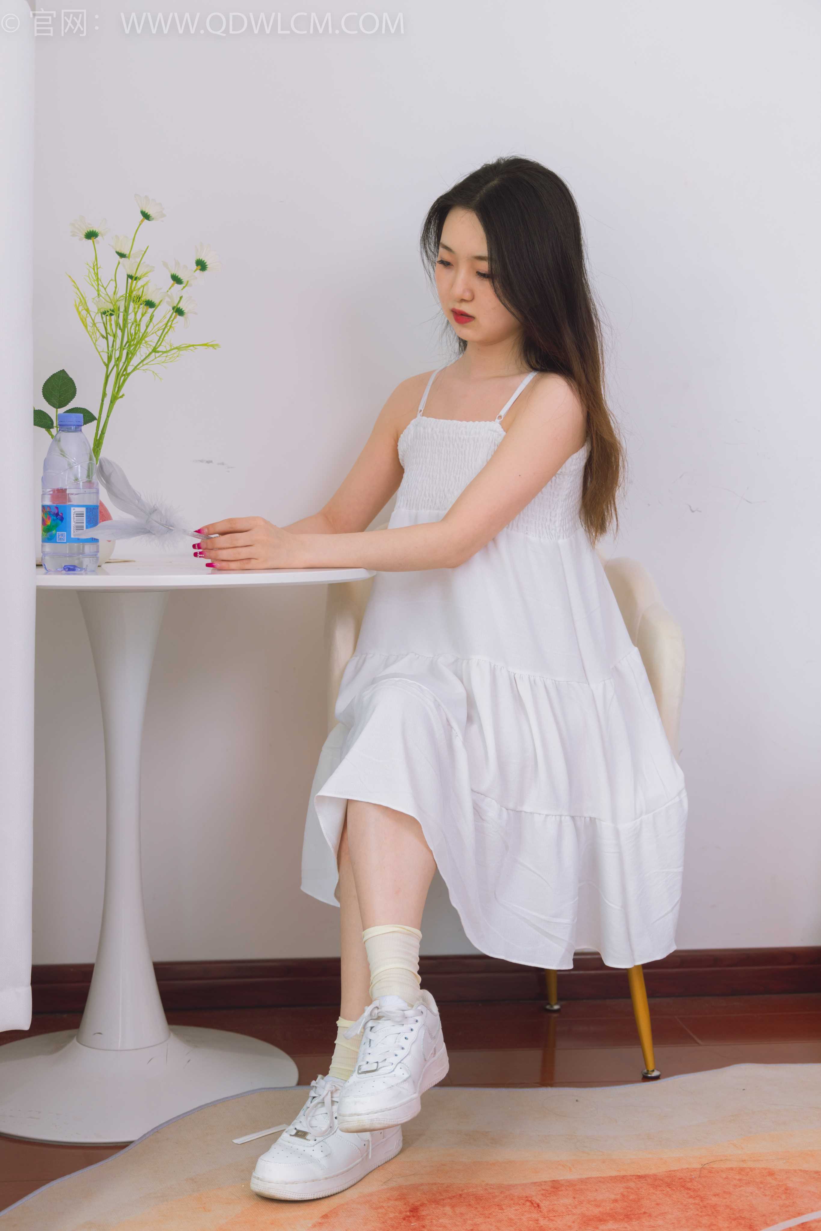 物恋传媒 NO.1492 文文-白日云朵 [150P+1V／3.72GB]