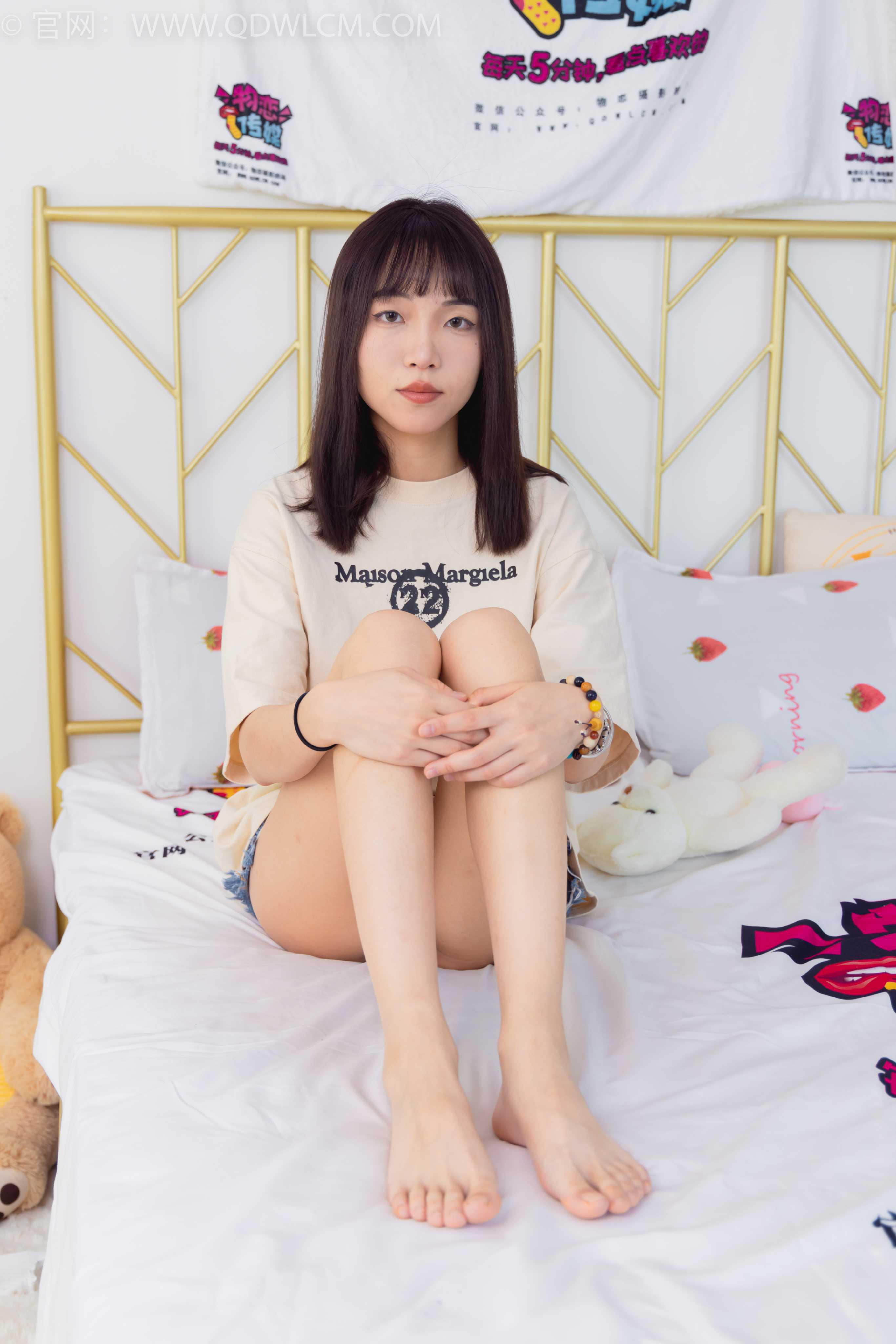 物恋传媒 NO.1506 琪琪-冷月光 [150P+1V／2.96GB]
