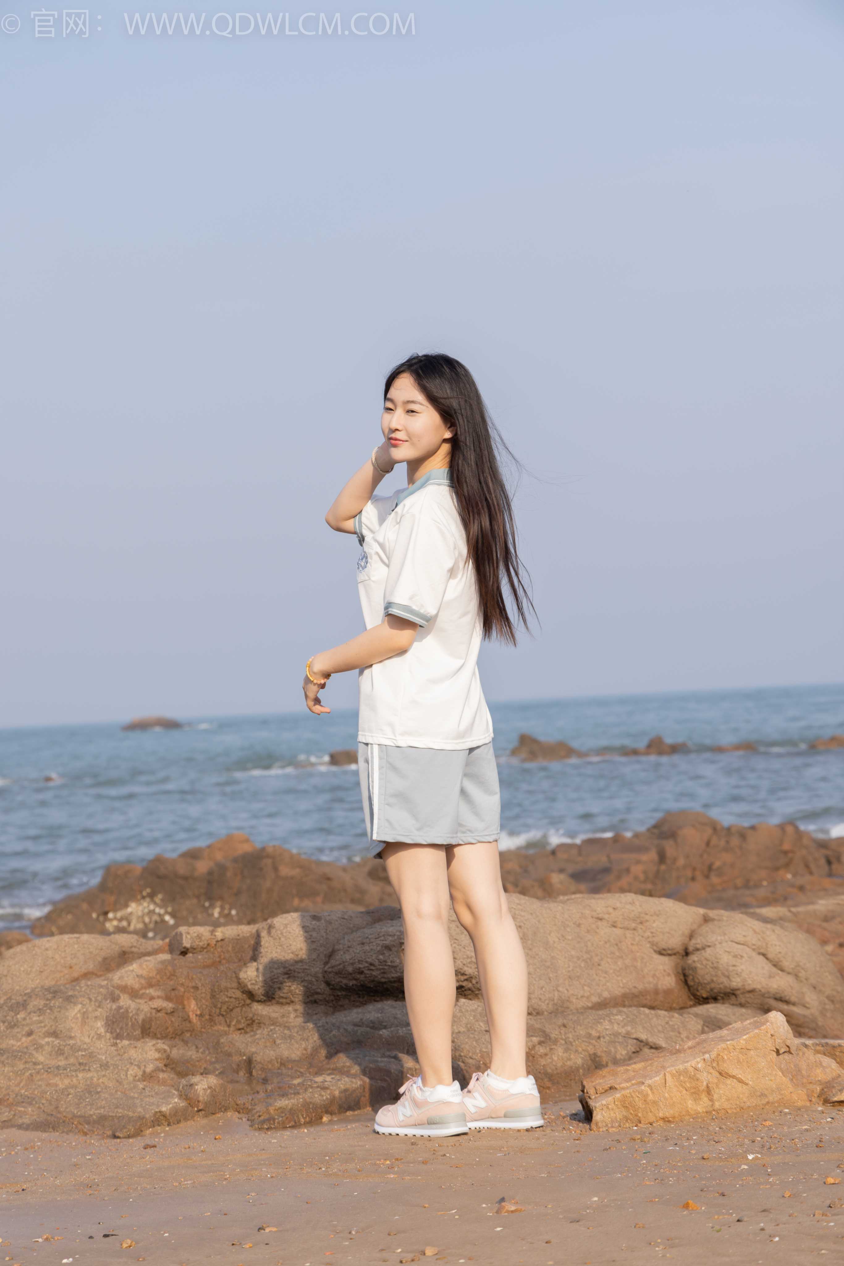 物恋传媒 NO.1567 美兔-海边的风 [150P-1V-4.25G]