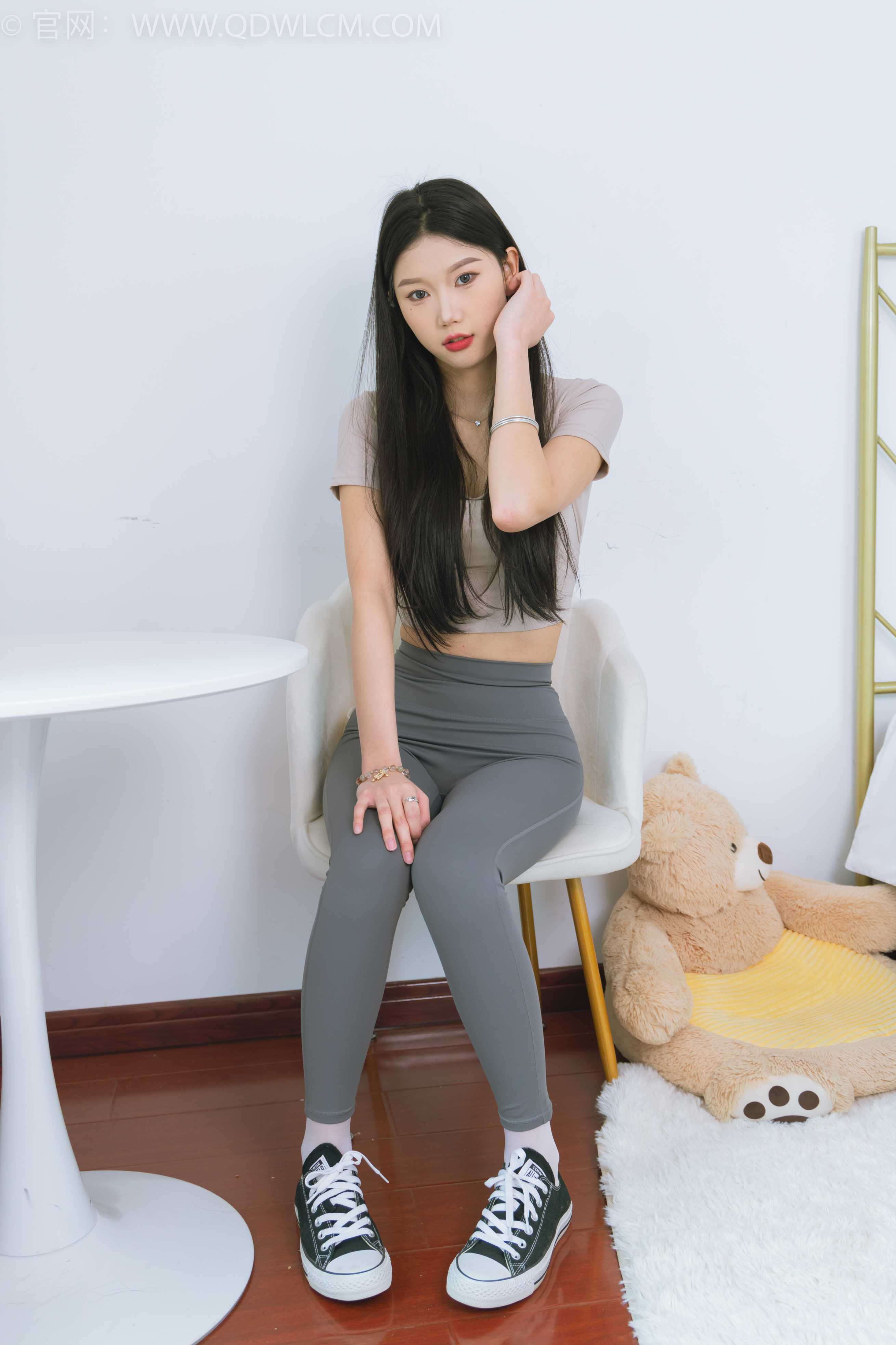 物恋传媒 NO.1602 小竹-迷失向日葵 [187P-1V-4.09G]