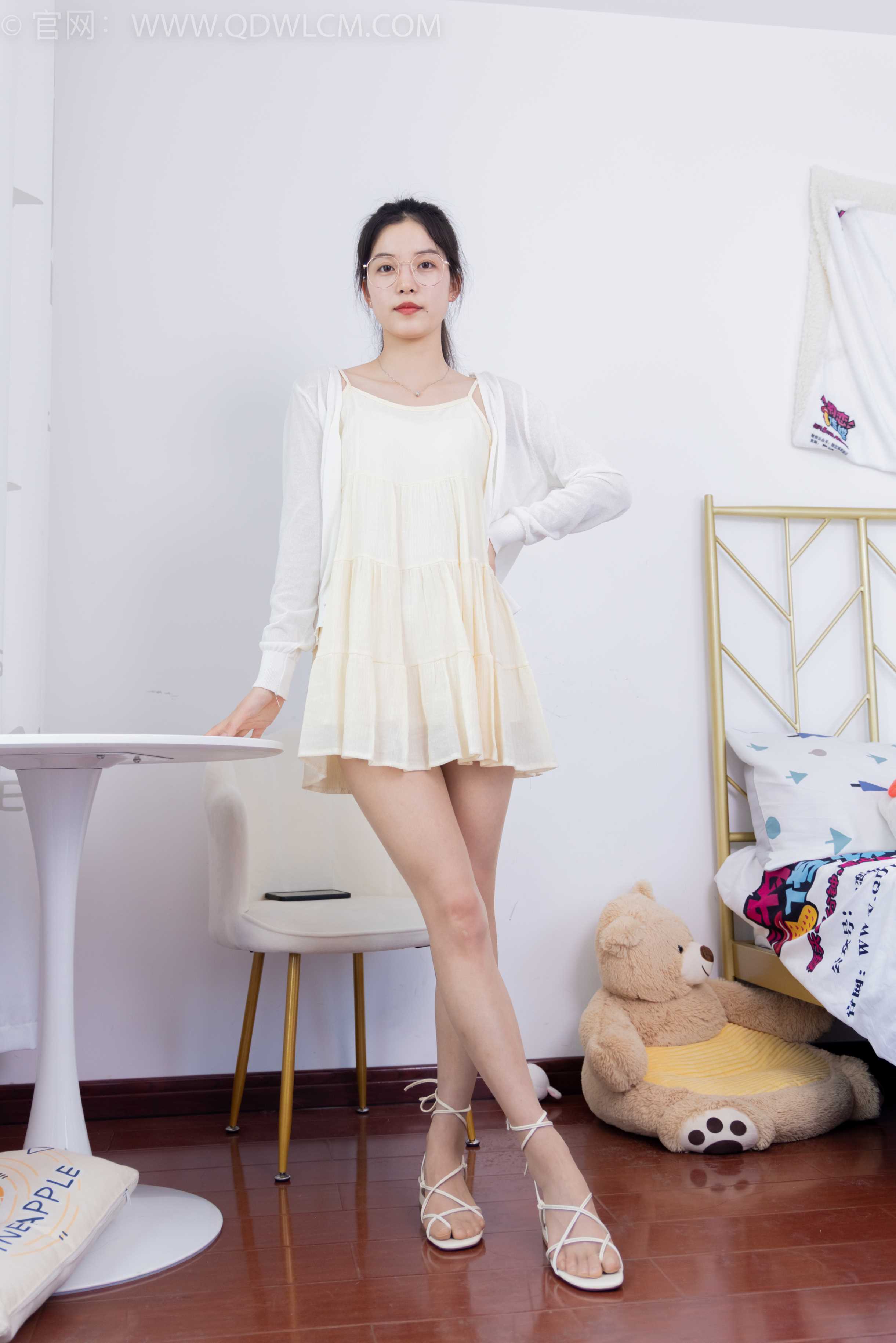 物恋传媒 NO.1622 茯苓-勇敢追逐 [151P-1V-4G]