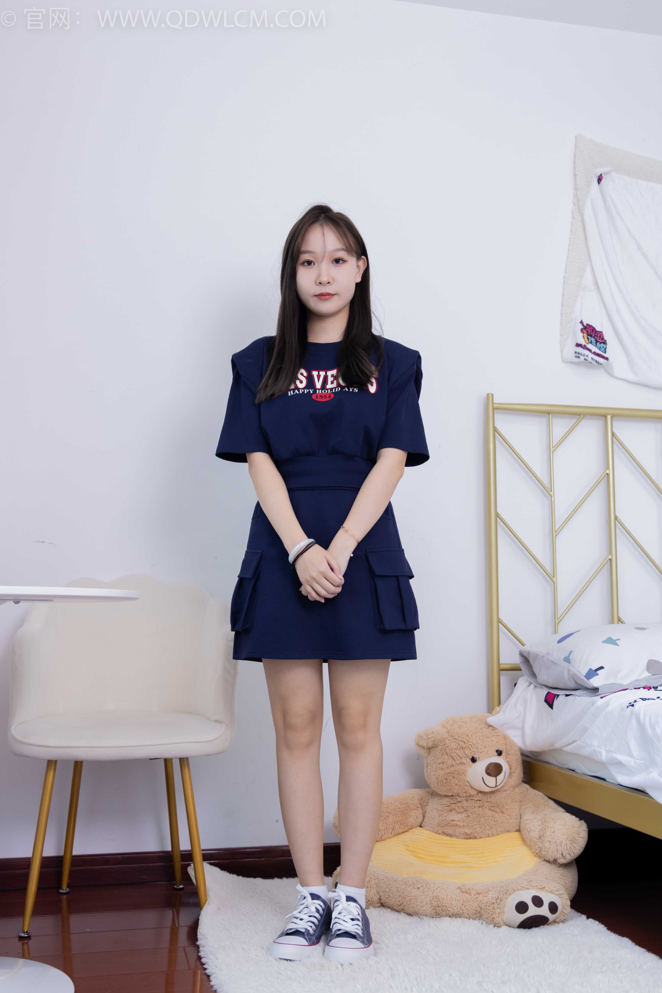 物恋传媒 NO.1645 润润-追赶日出 [151P-1V-3.73G]
